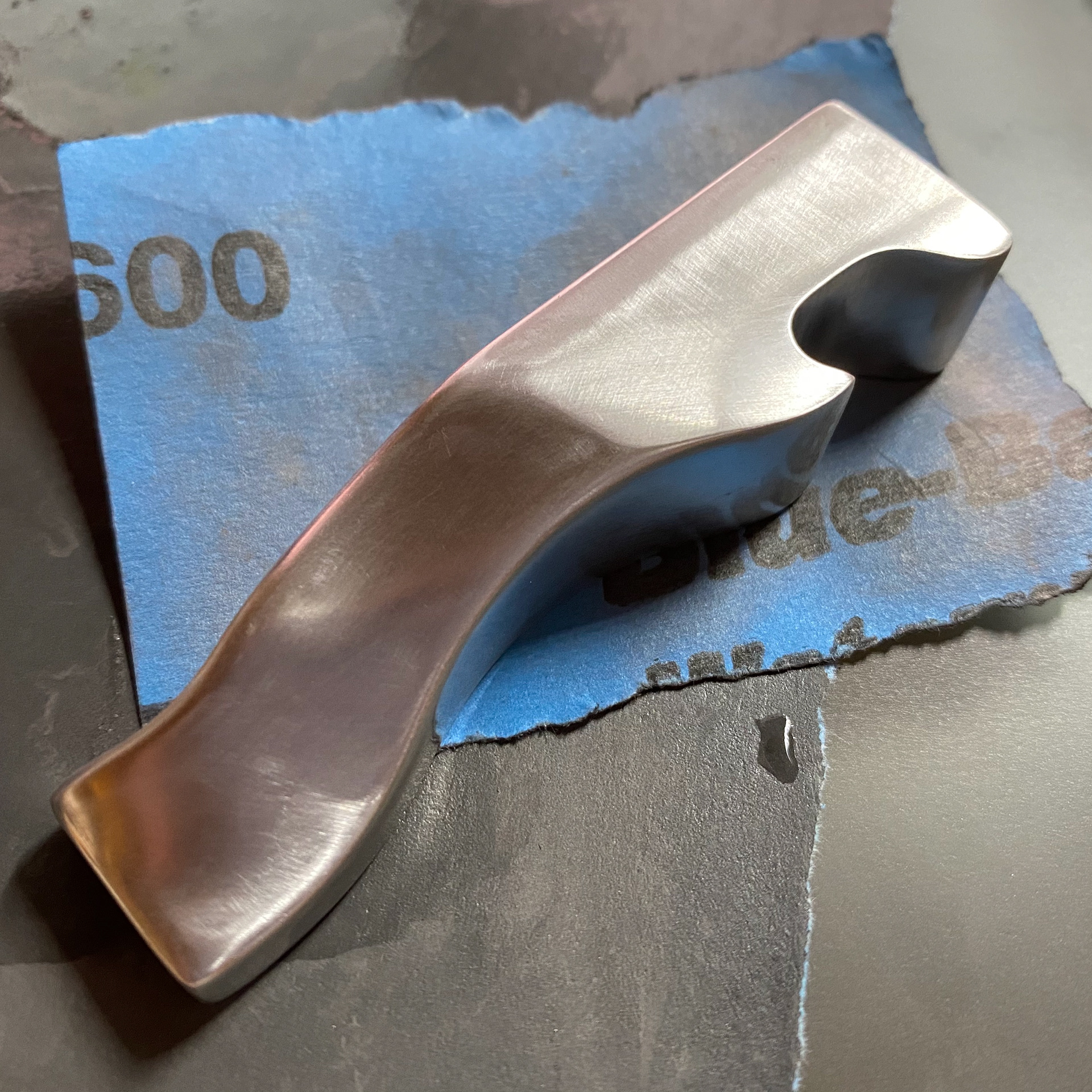 Nonstop sanding