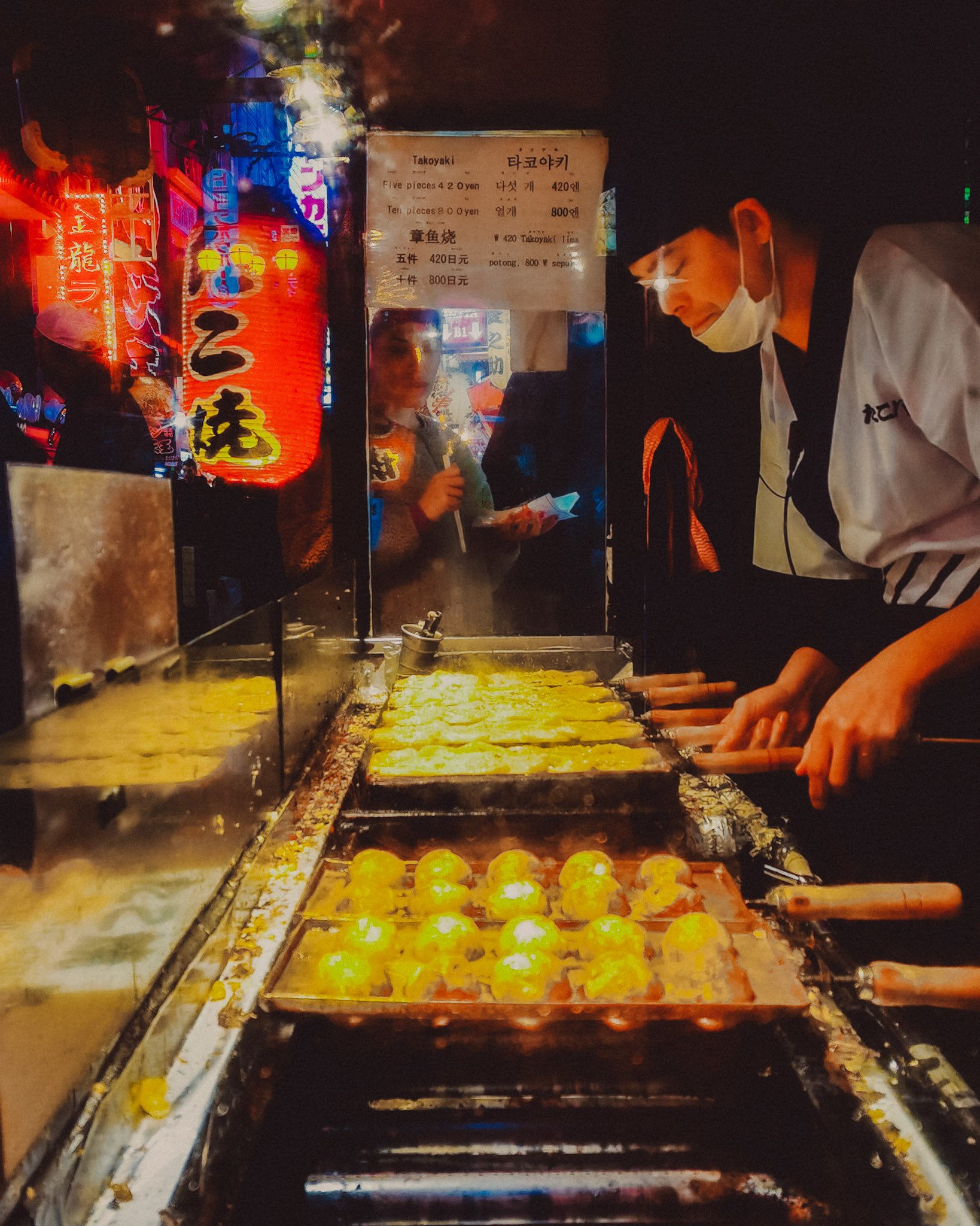 Takoyaki at Dotonbori, Osaka, Japan, December 2019, Huawei Mate 30 Pro.