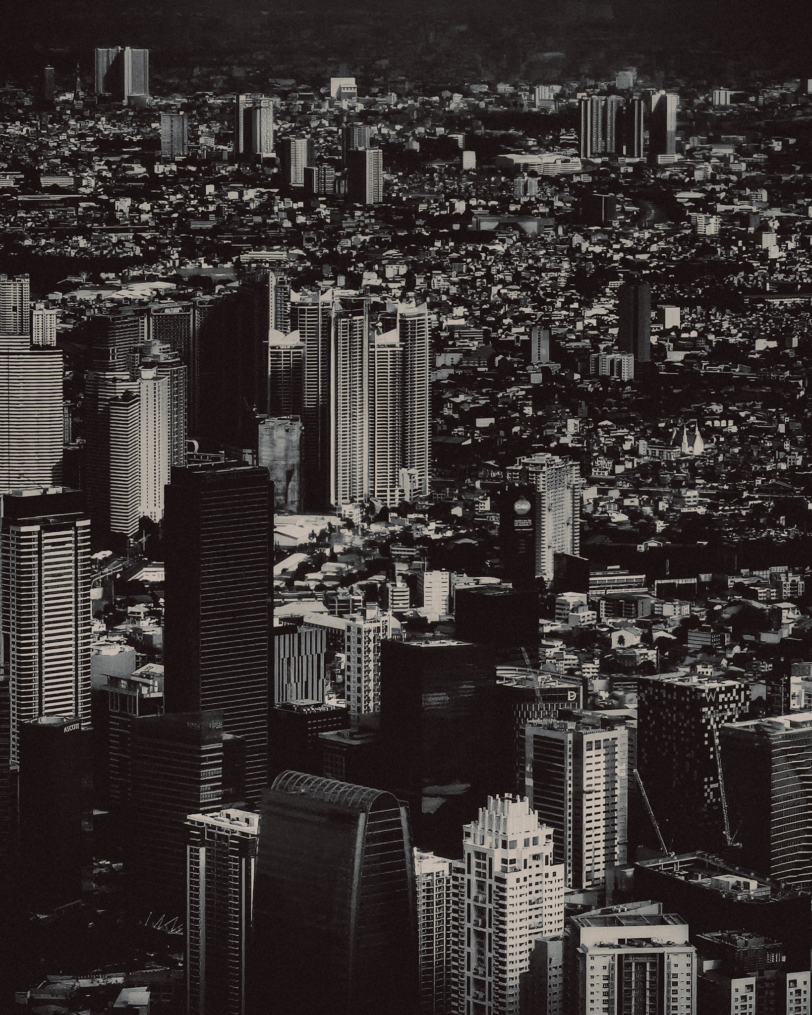 MNL to HND over Taguig, Philippines, October 2019, Huawei P30 Pro.