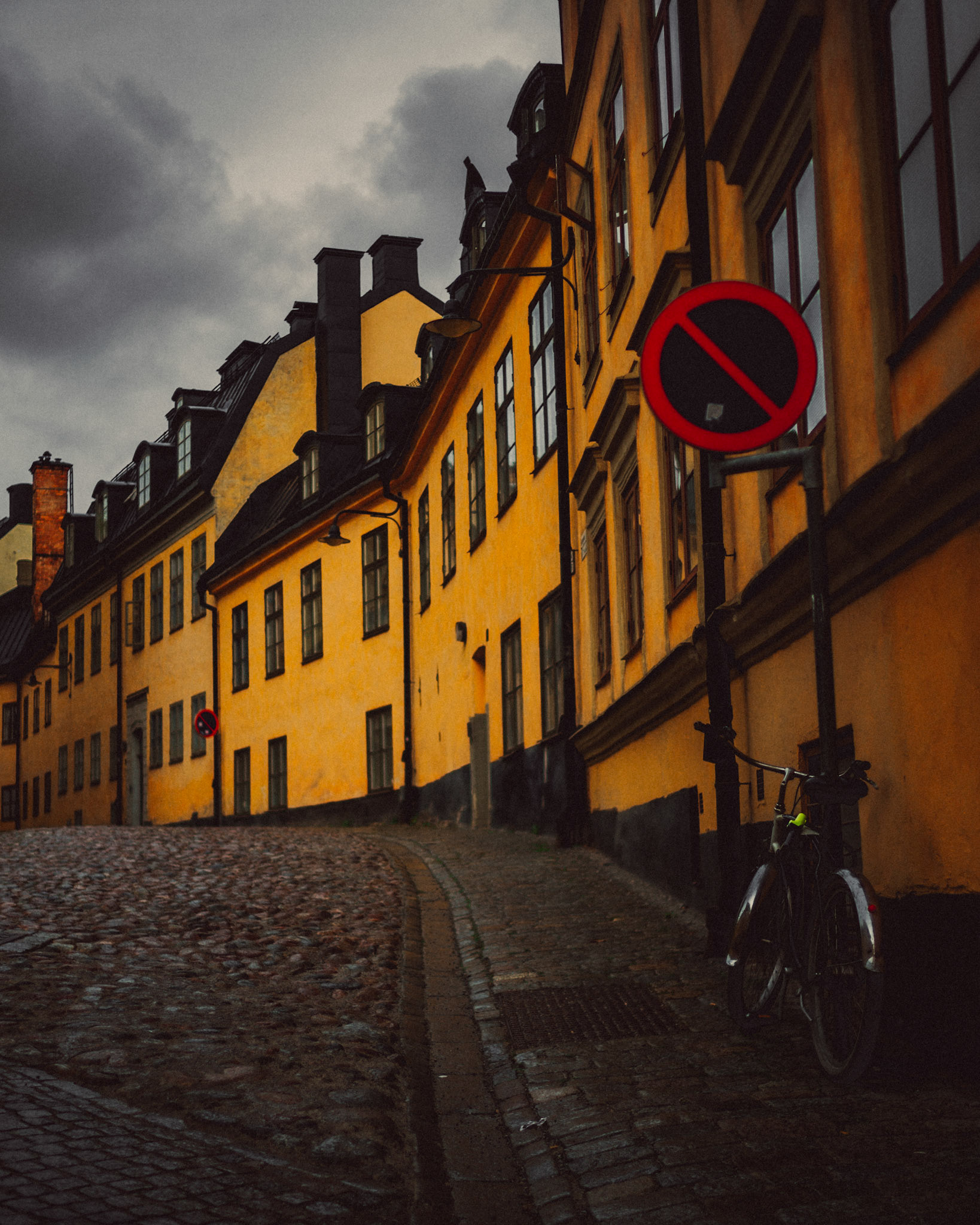 Distinctly Swedish yellow walls at Gamla Stan, Stockholm, Sweden, July 2016, Leica M.