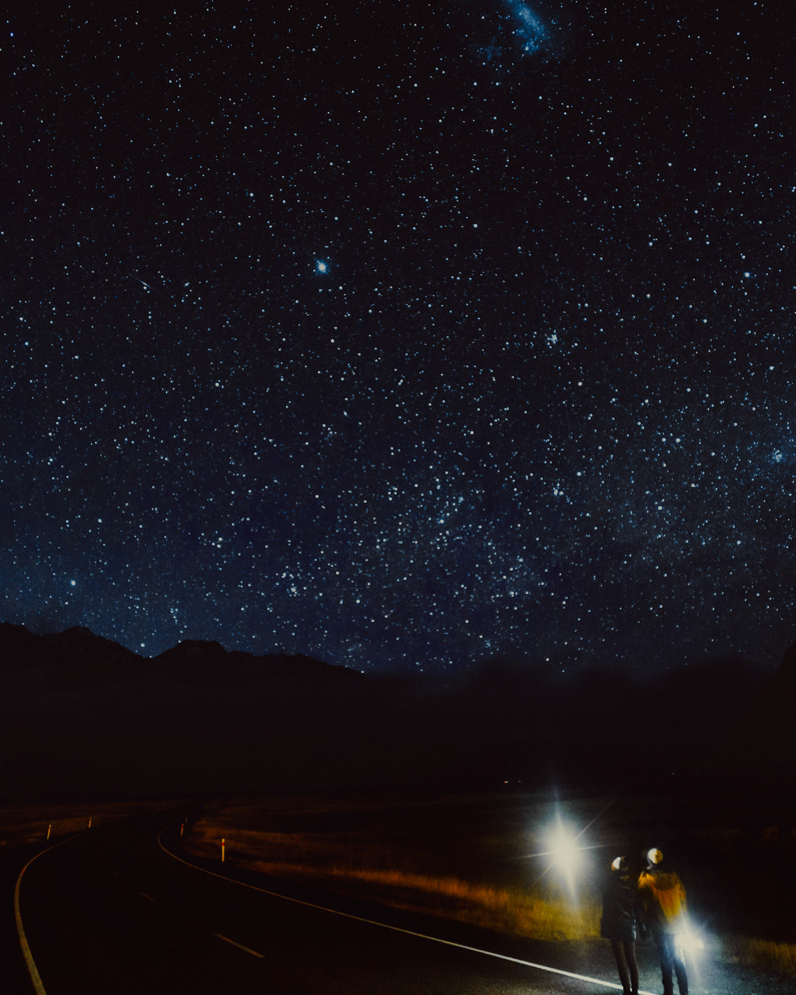 Adventure engagement session under a starry night sky, Aoraki/Mount Cook National Park, Canterbury, New Zealand. June 2017, Sony A7SII.
