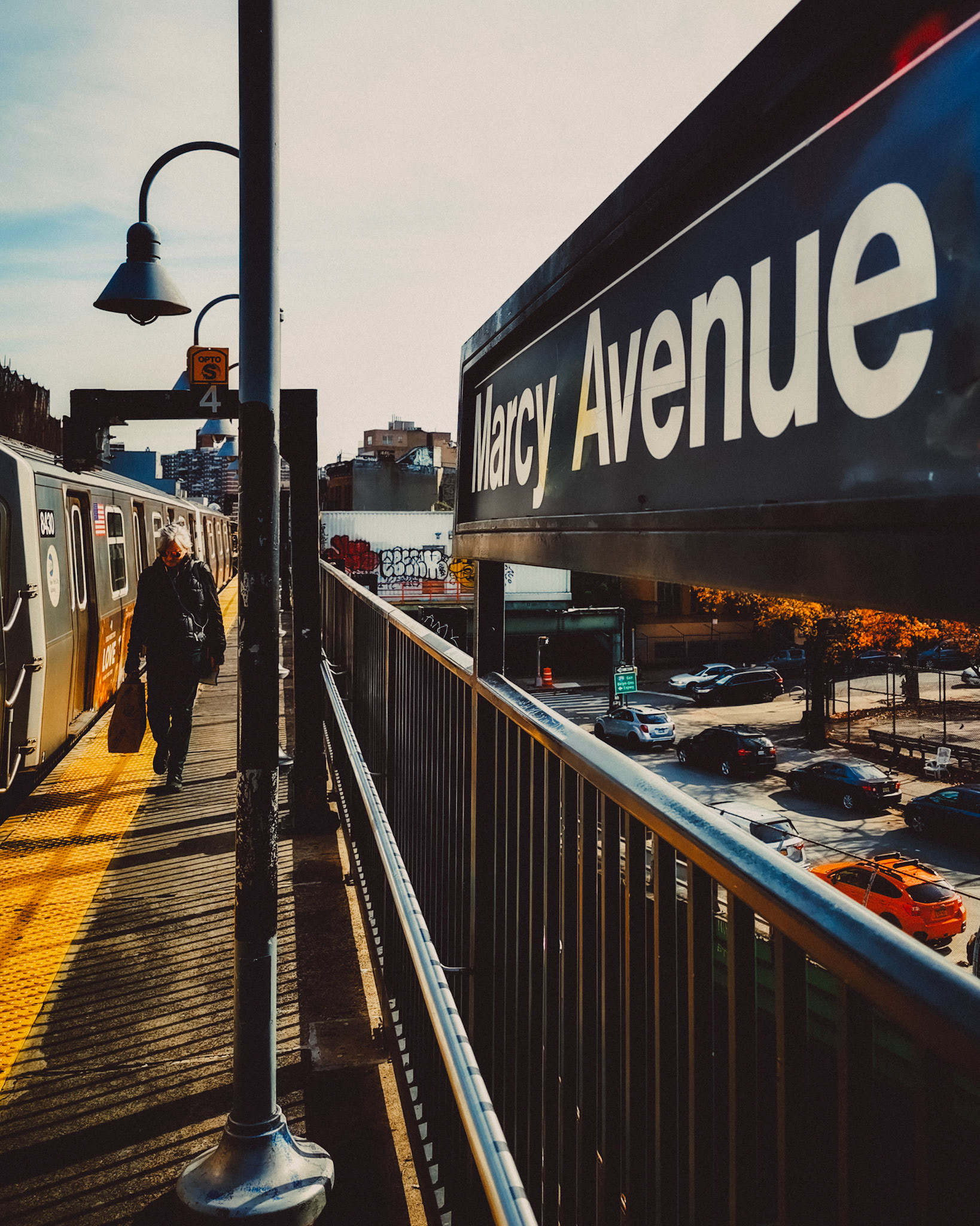 Marcy Avenue Station, Brooklyn, New York City, USA, November 2019, Huawei P30 Pro.