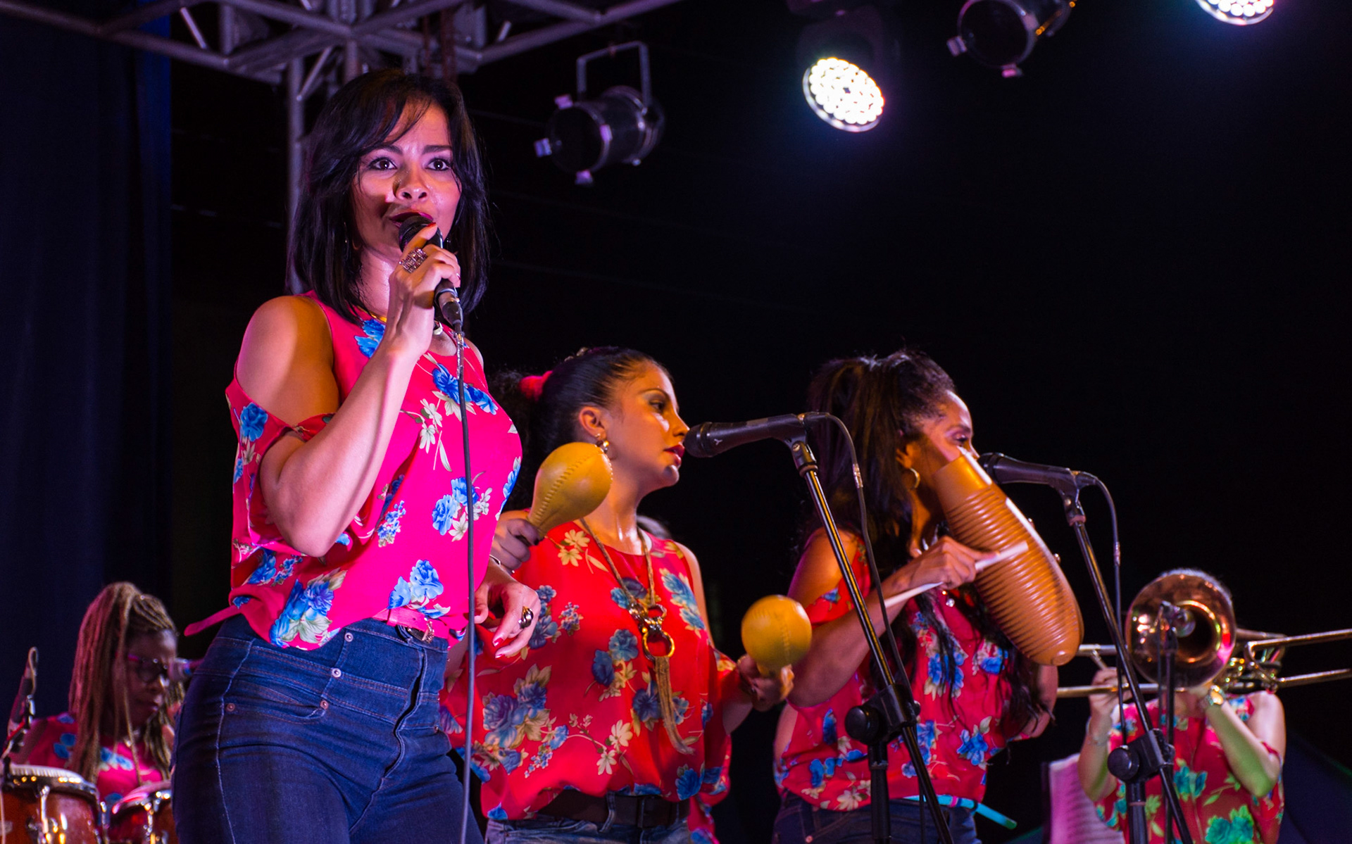 Anacaona in Concert at Plaza Roja