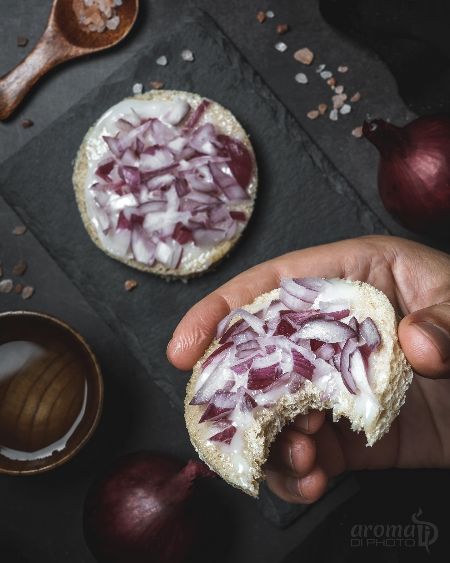 Bread with Pork Lard and Onion - Bite