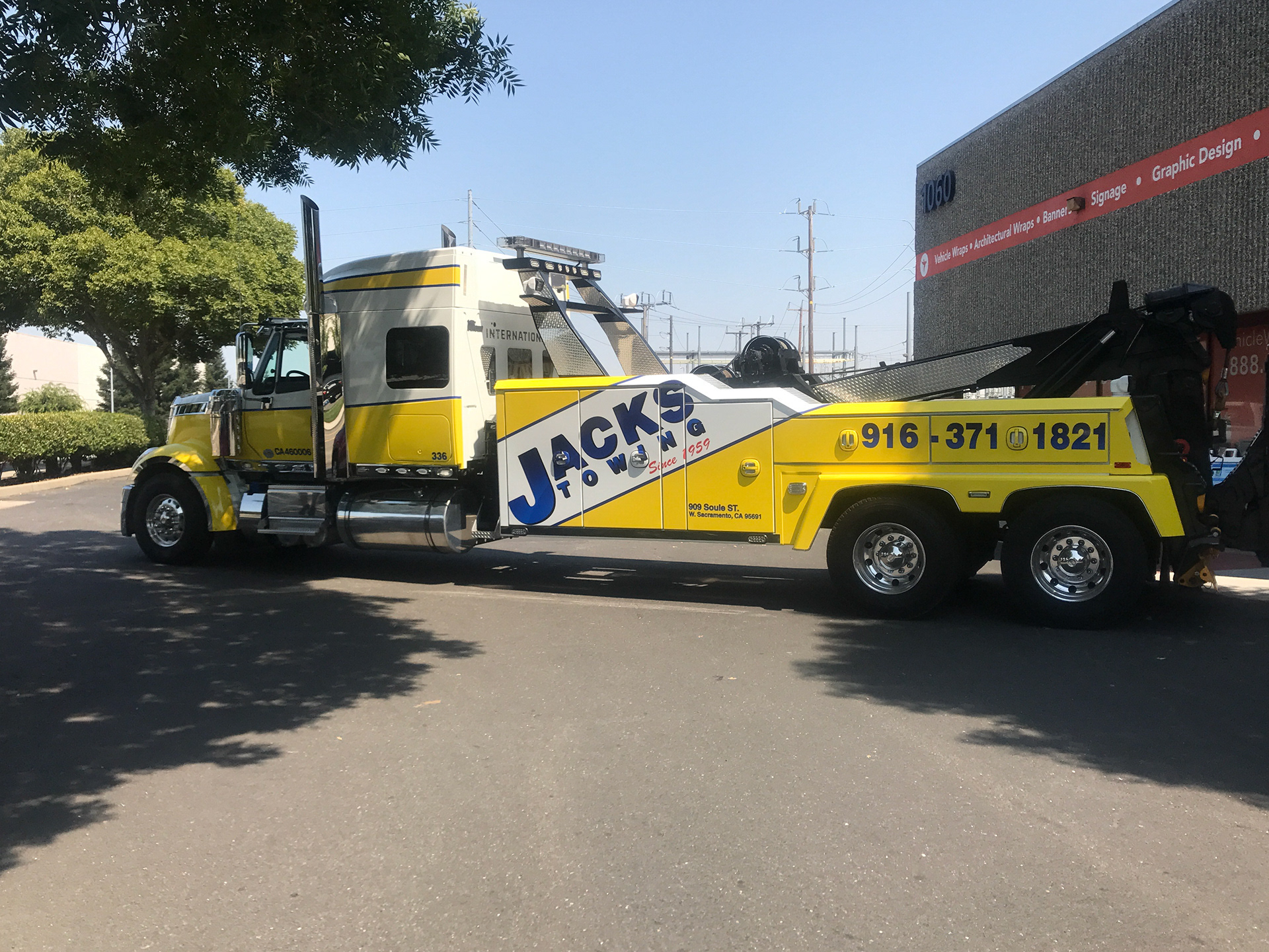 Jack's Towing - Semi Tower