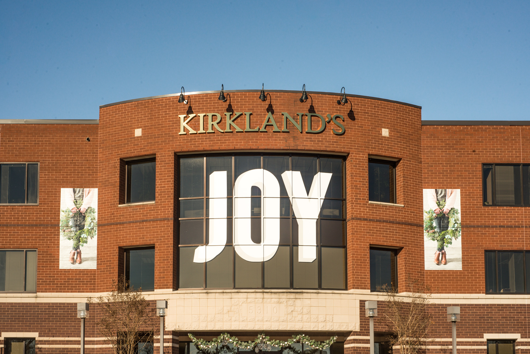 Kirkland's Christmas Joy - 2019