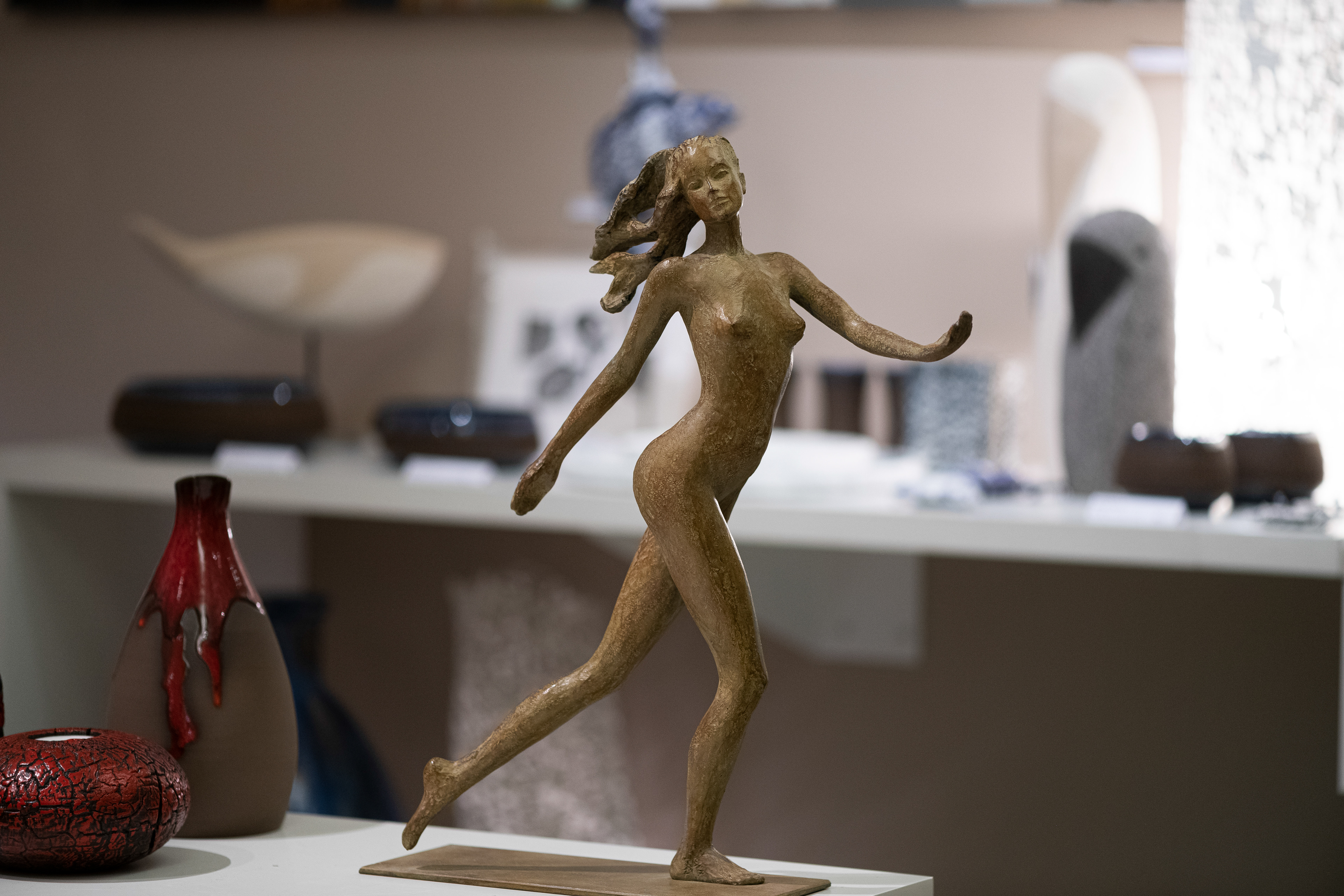 Bronze numéroté - Jeune femme courant - 3000€