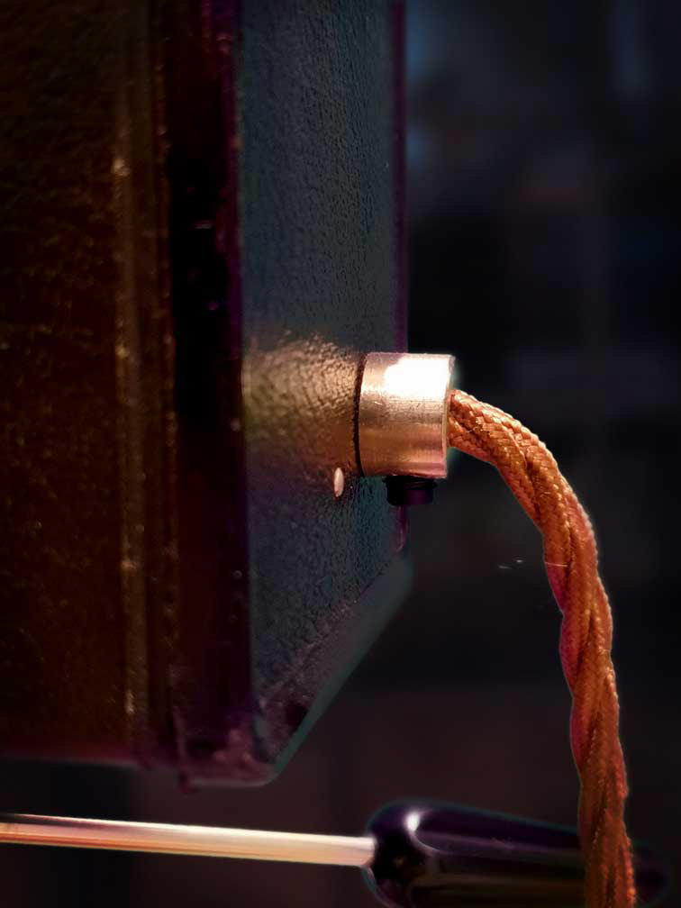 Chrome cord grip with vintage braided cable