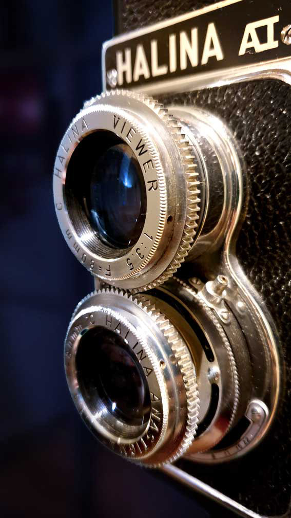 Twin lens vintage camera
