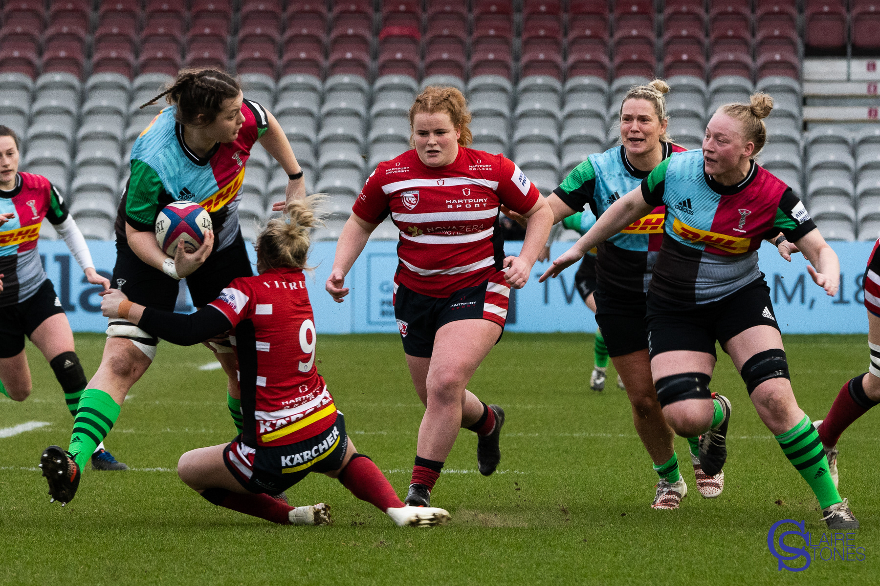 Sarah Beckett tackled by Mo Hunt