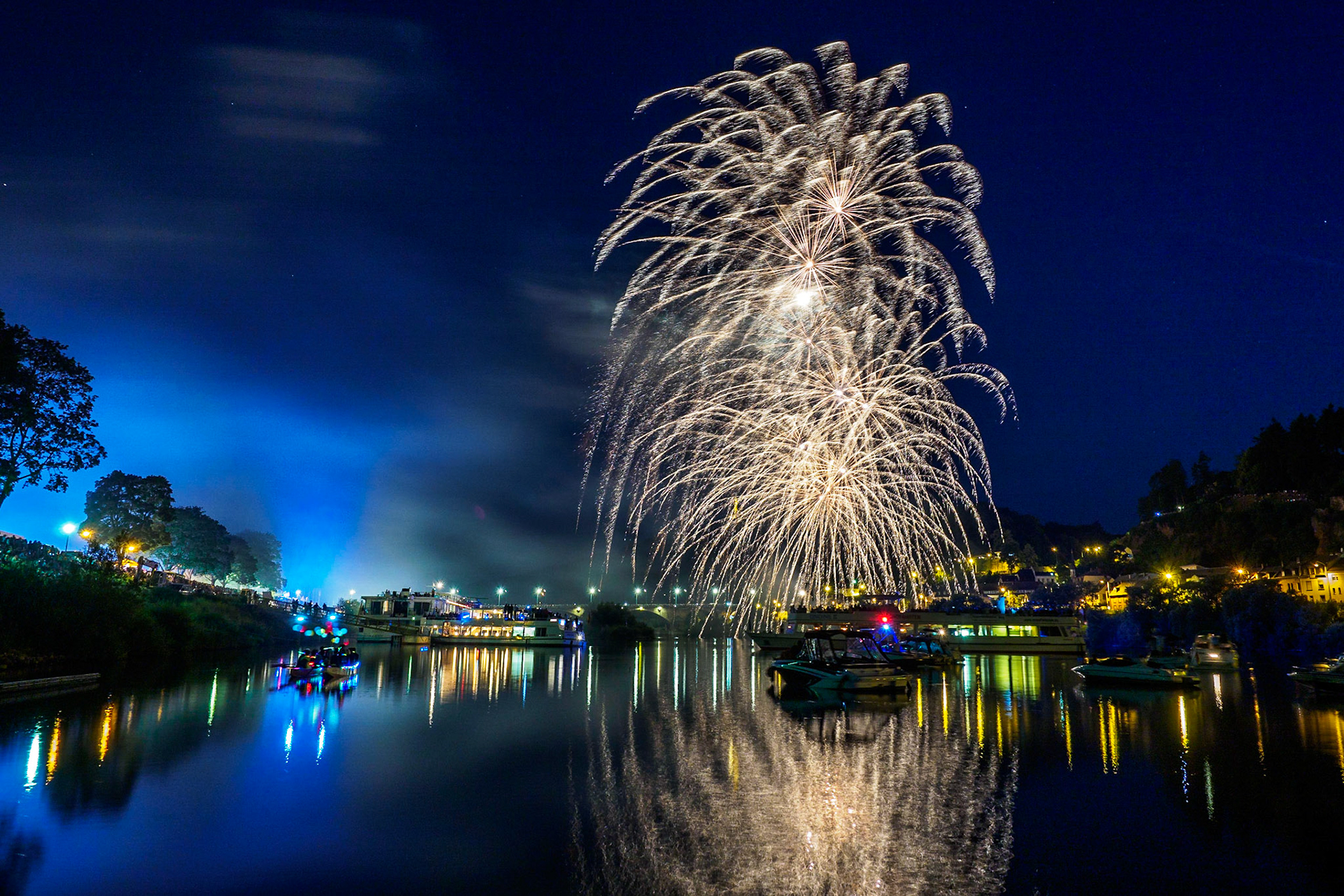 Feuerwerk an der Mosel in Trier