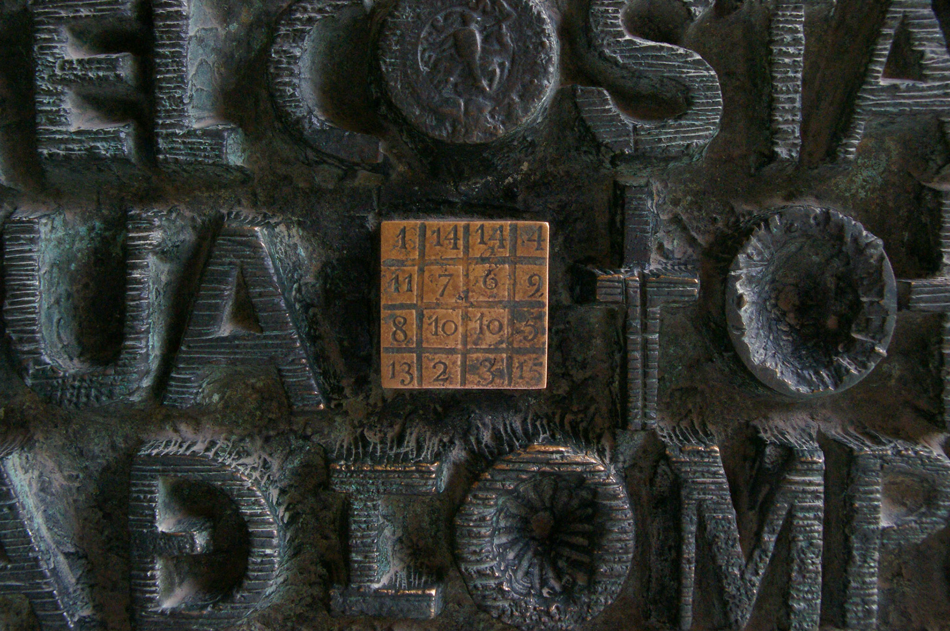 Zahlenrätsel am Eingang zur Sagrada Familia