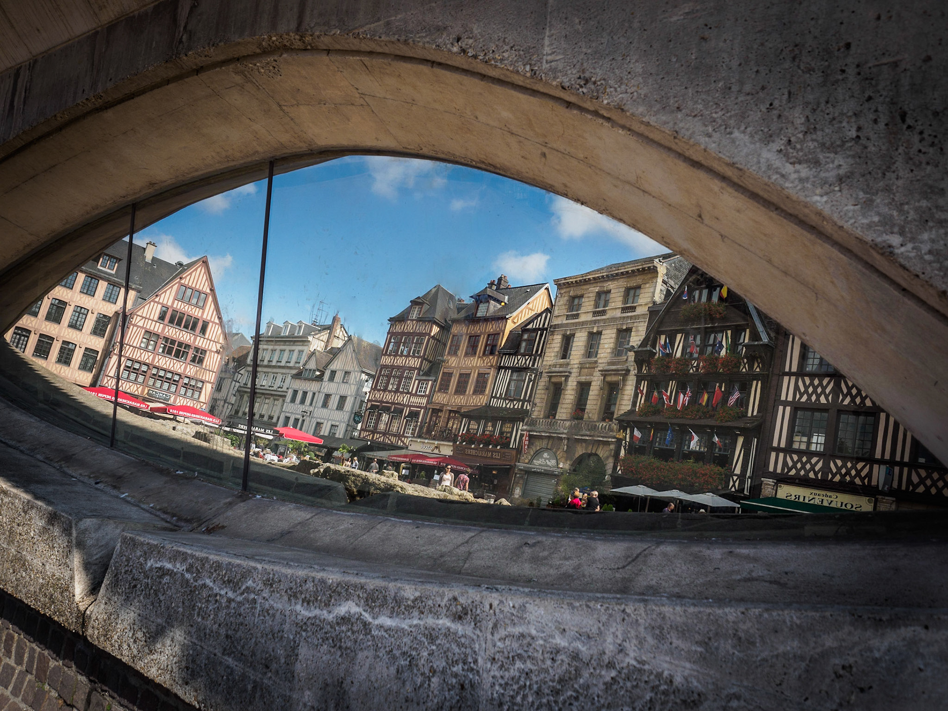 Rouen, Spiegelung am alten Markt