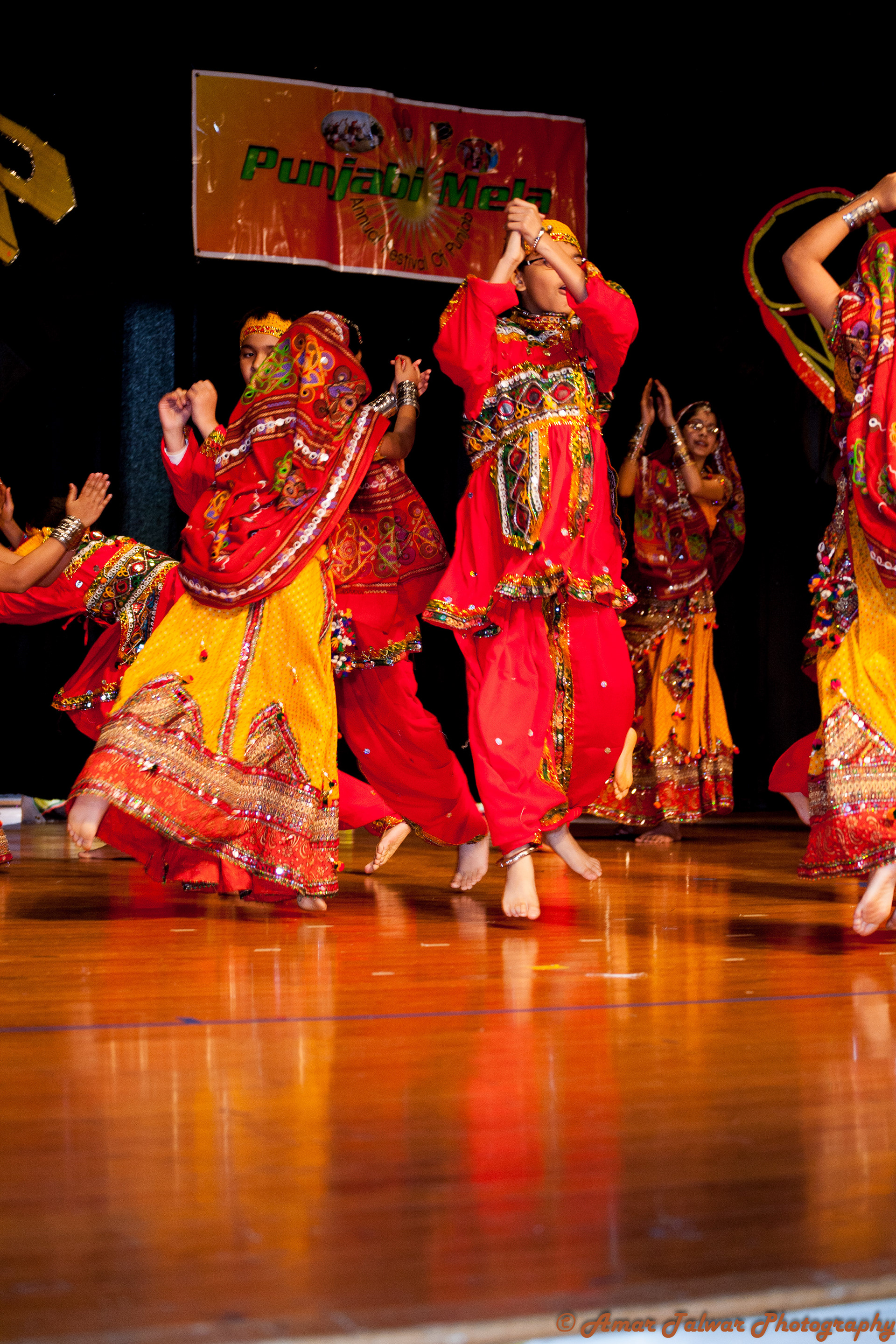 Amar Talwar Richmond Punjabi Mela 2014 Dholi Taro Group