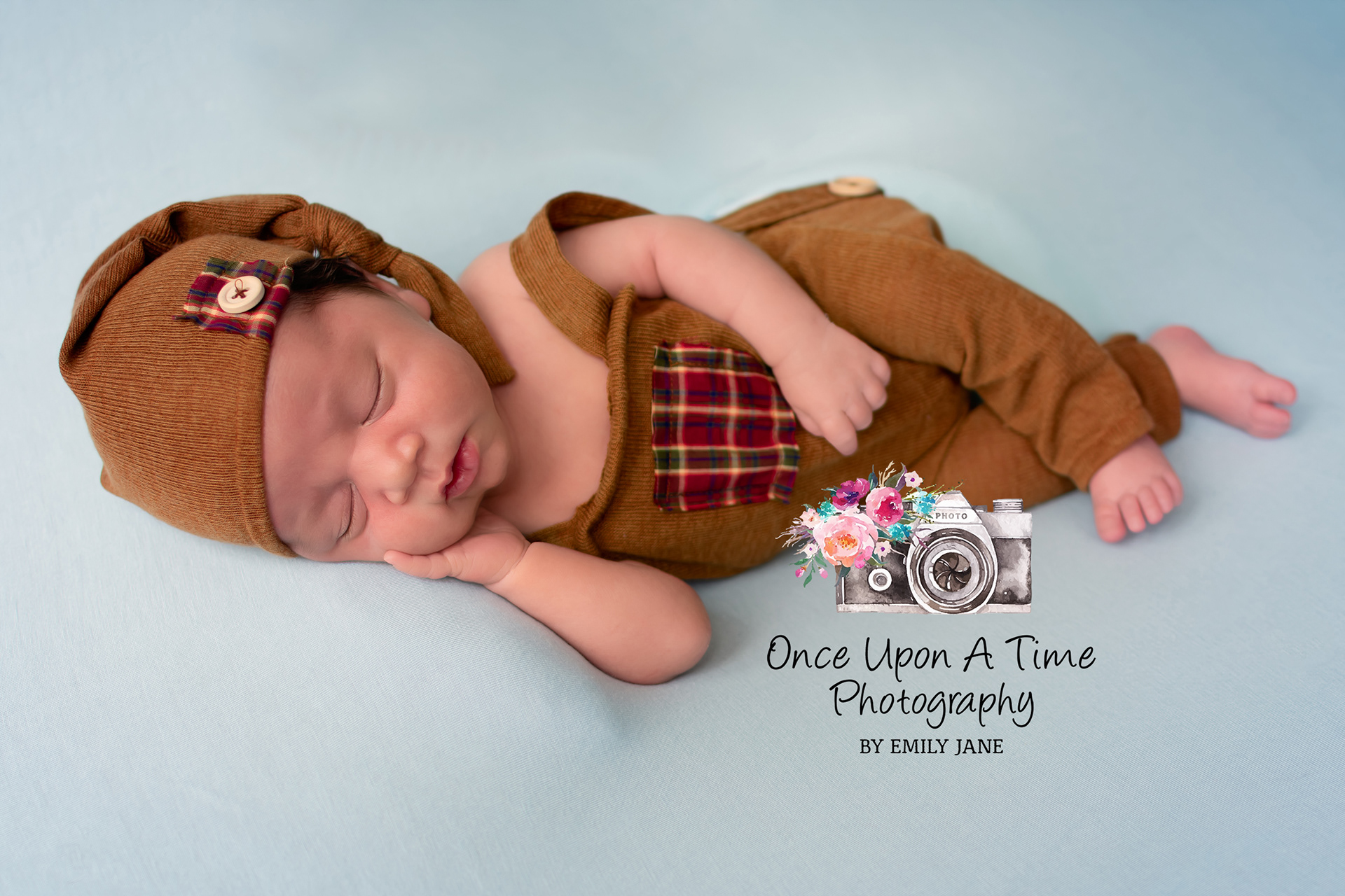 Newborn baby boy photography Gloucestershire