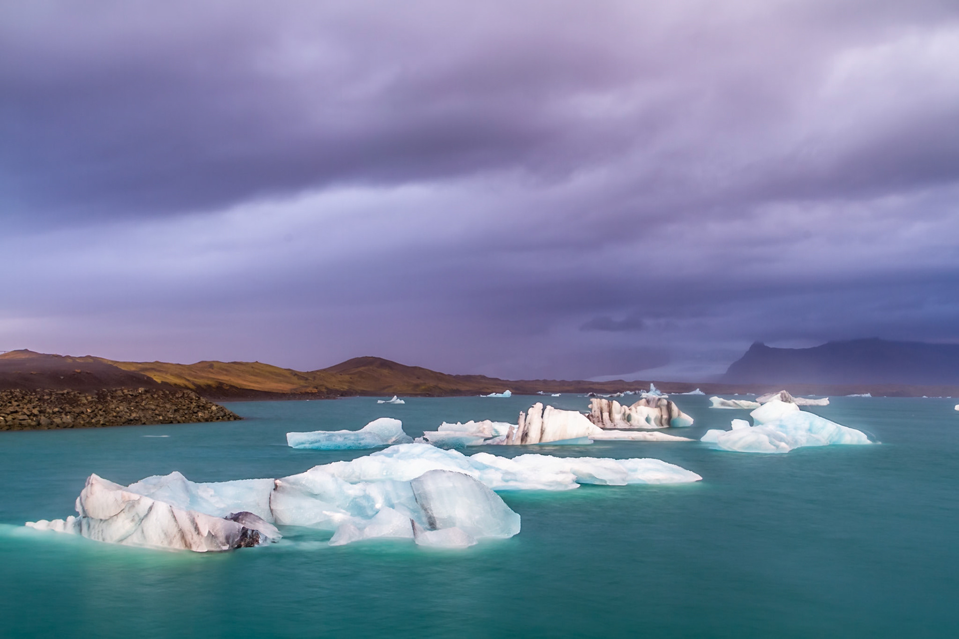 Misty Morning in Jökulsárlón