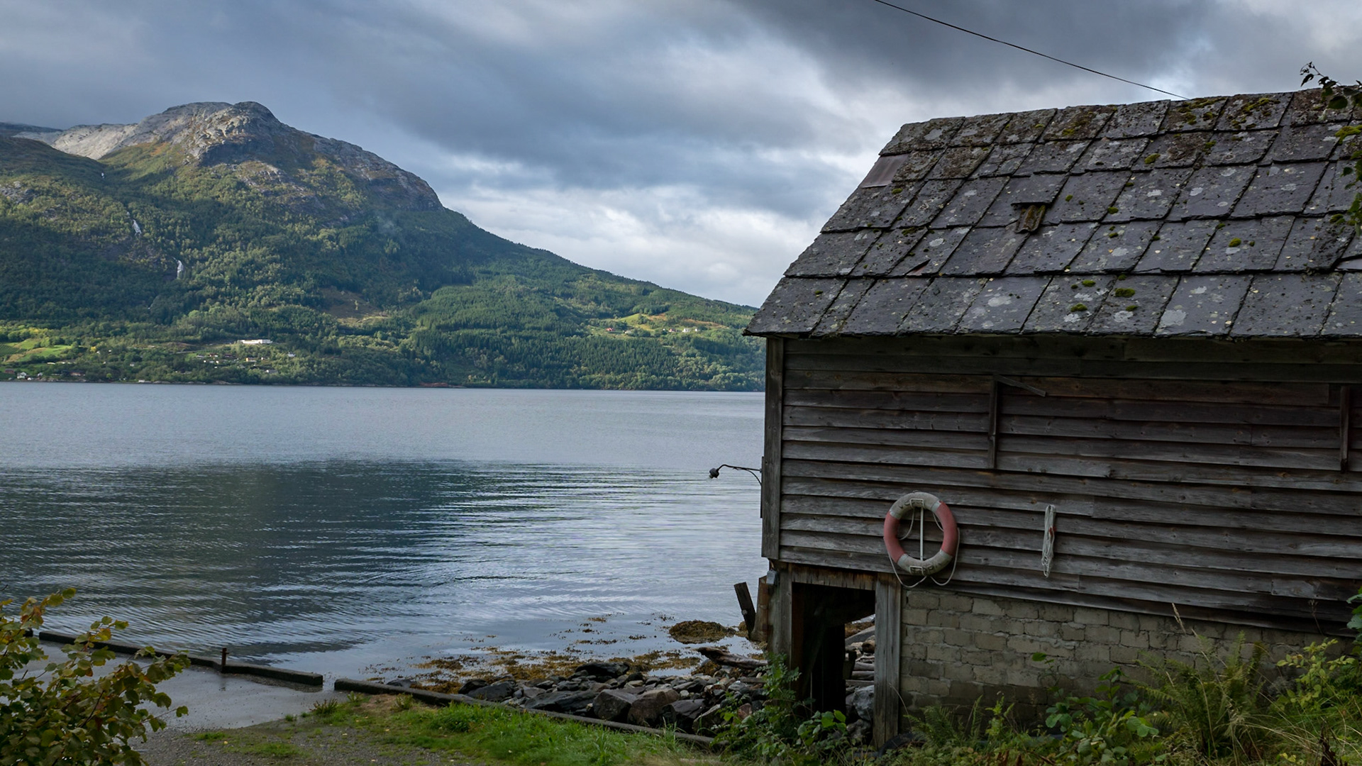 Sony ILCA-77M2 | DT 16-50mm F2.8 SSM @ ISO 100 | 26 mm | f/8 | 1/125 s