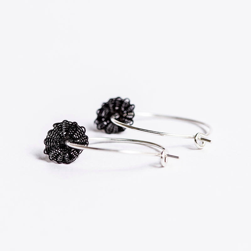 Mini-créoles , noir, crin de cheval - 38€