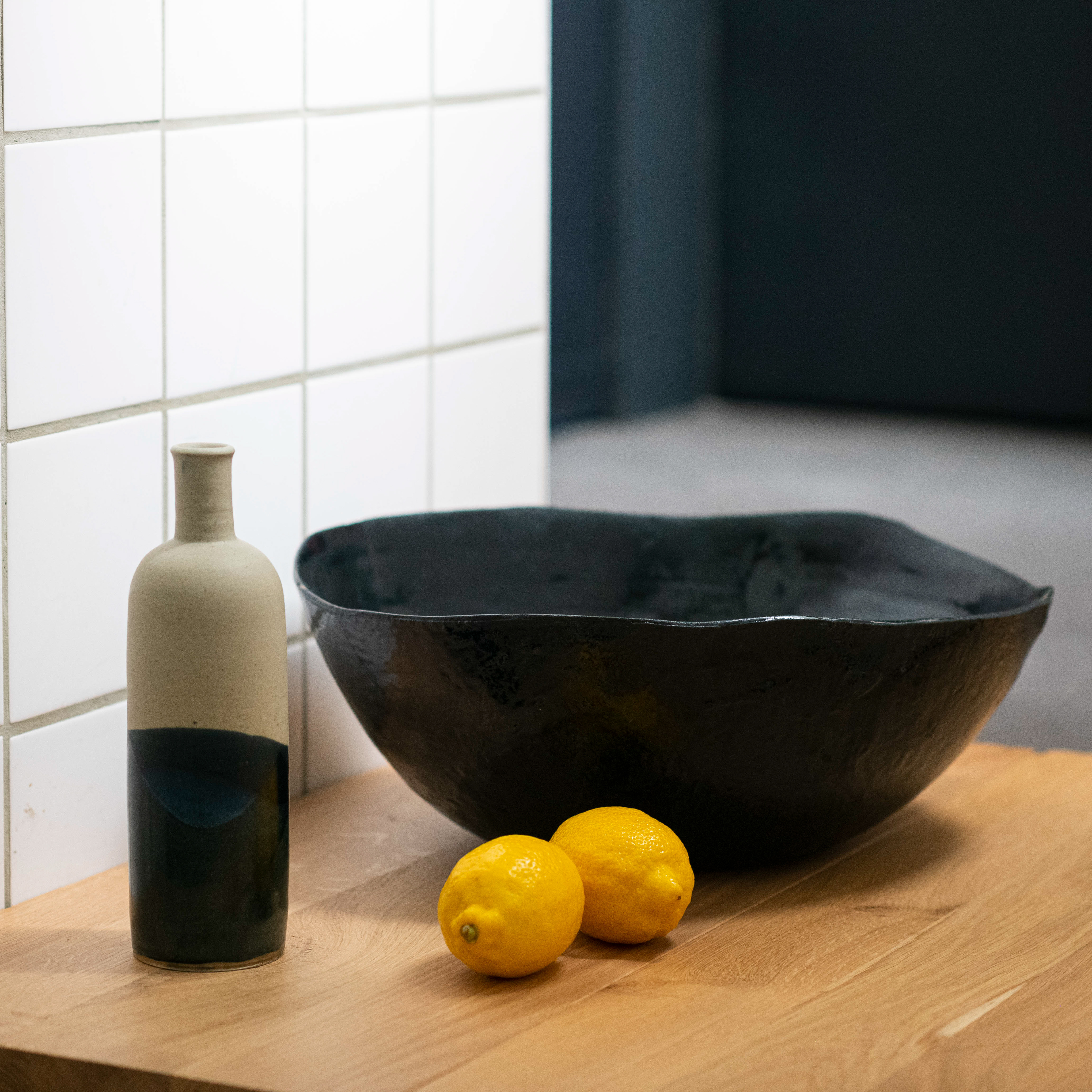 Bouteille 50€ & grand saladier ronde en grès émaillé 80€