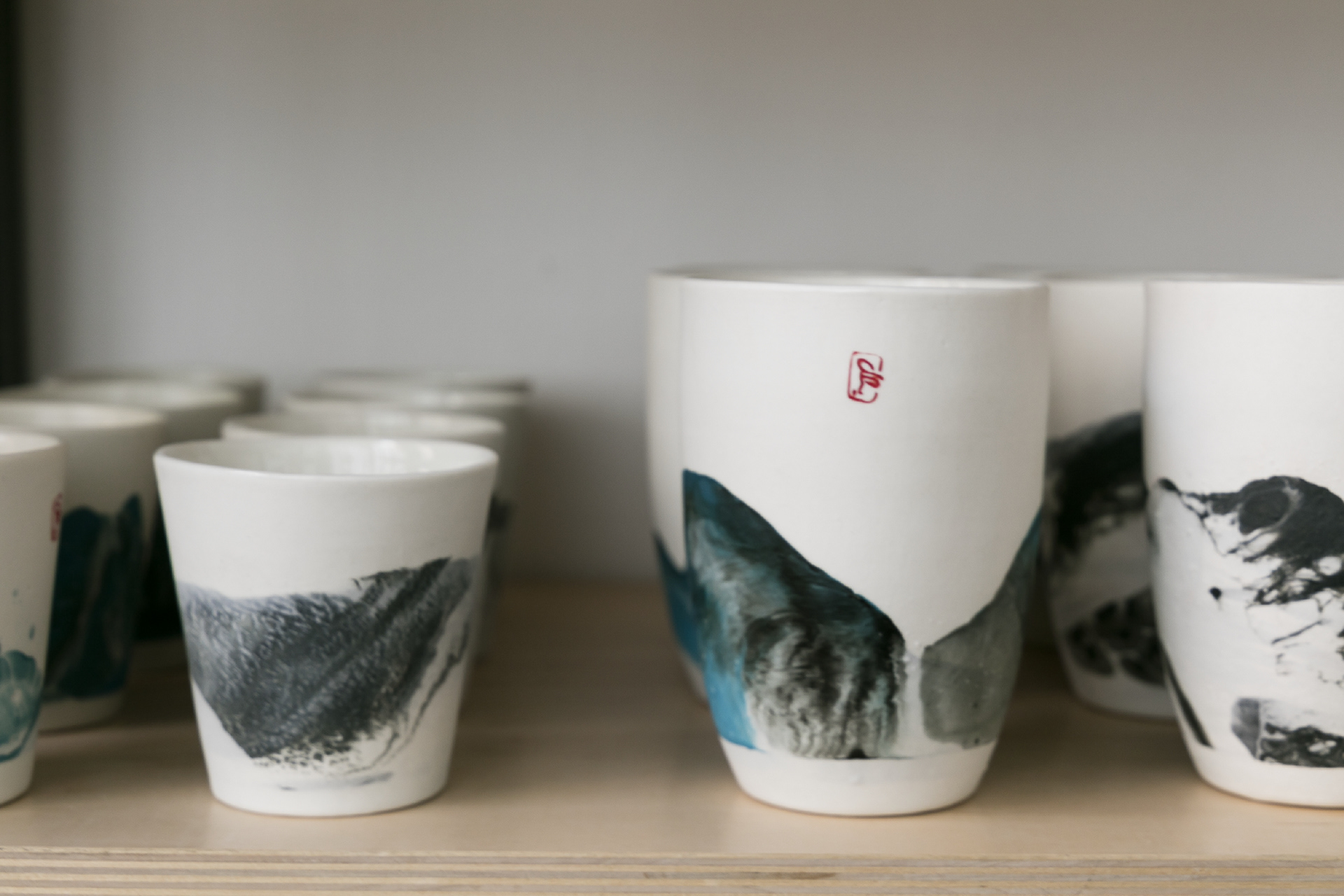 Gobelet expresso en porcelaine - 28€ / Tasse haute - 55€