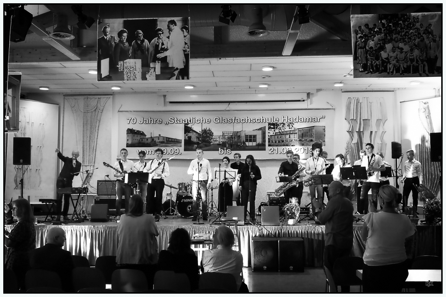Die komplette Band