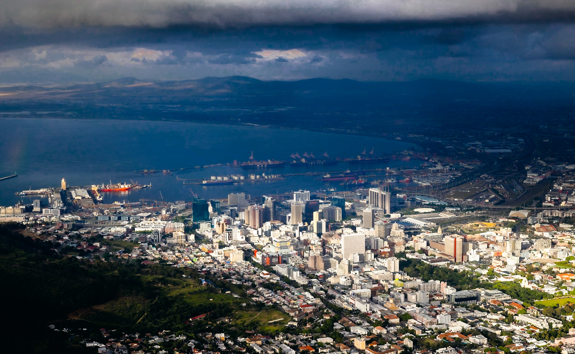 Südafrika, Kapstadt - Blick vom Lionshead auf die Stadt