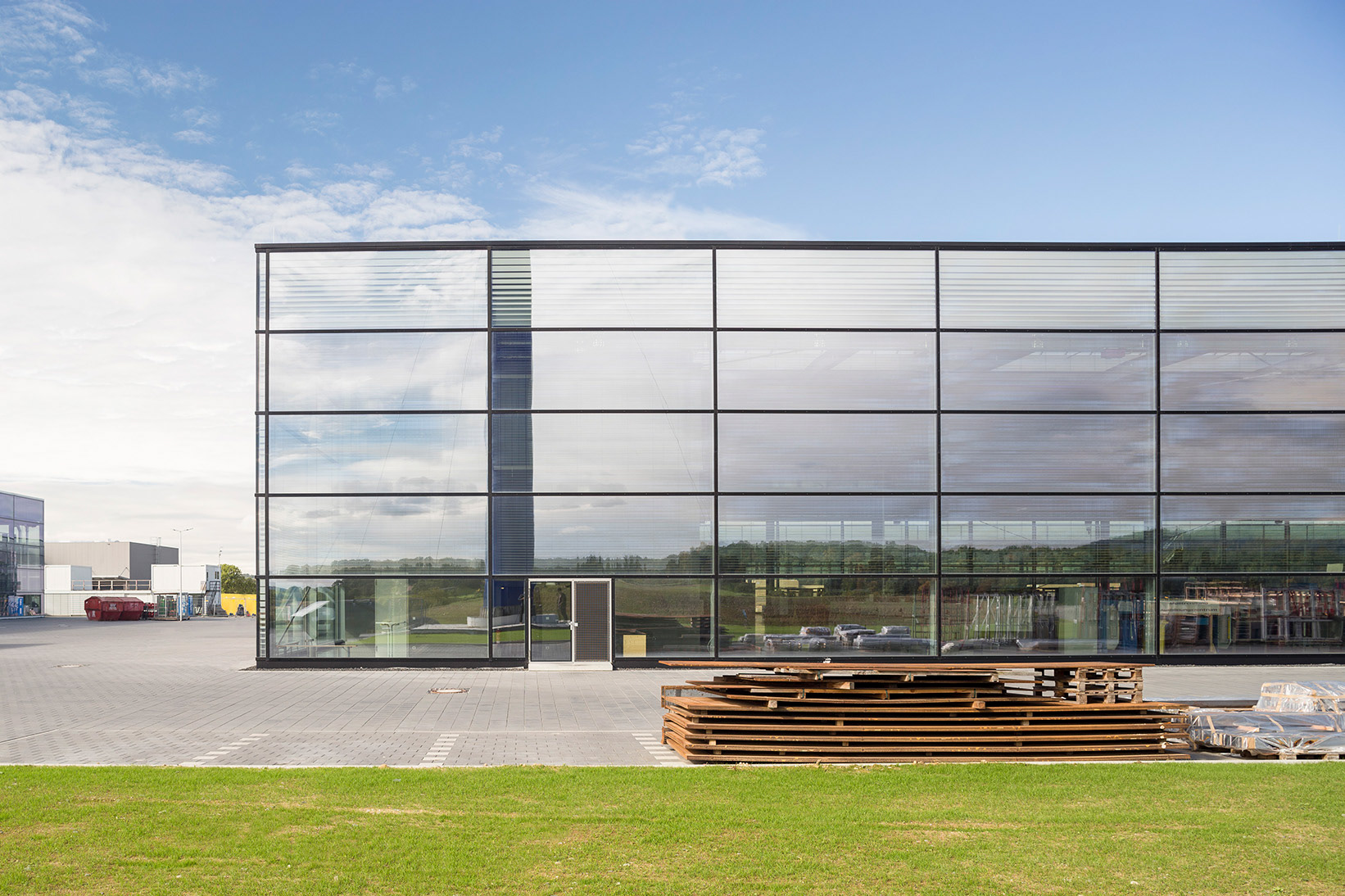 Lukas Brenner Architekturfotografie - Webler + Geissler Stuttgart - Riva Backnang