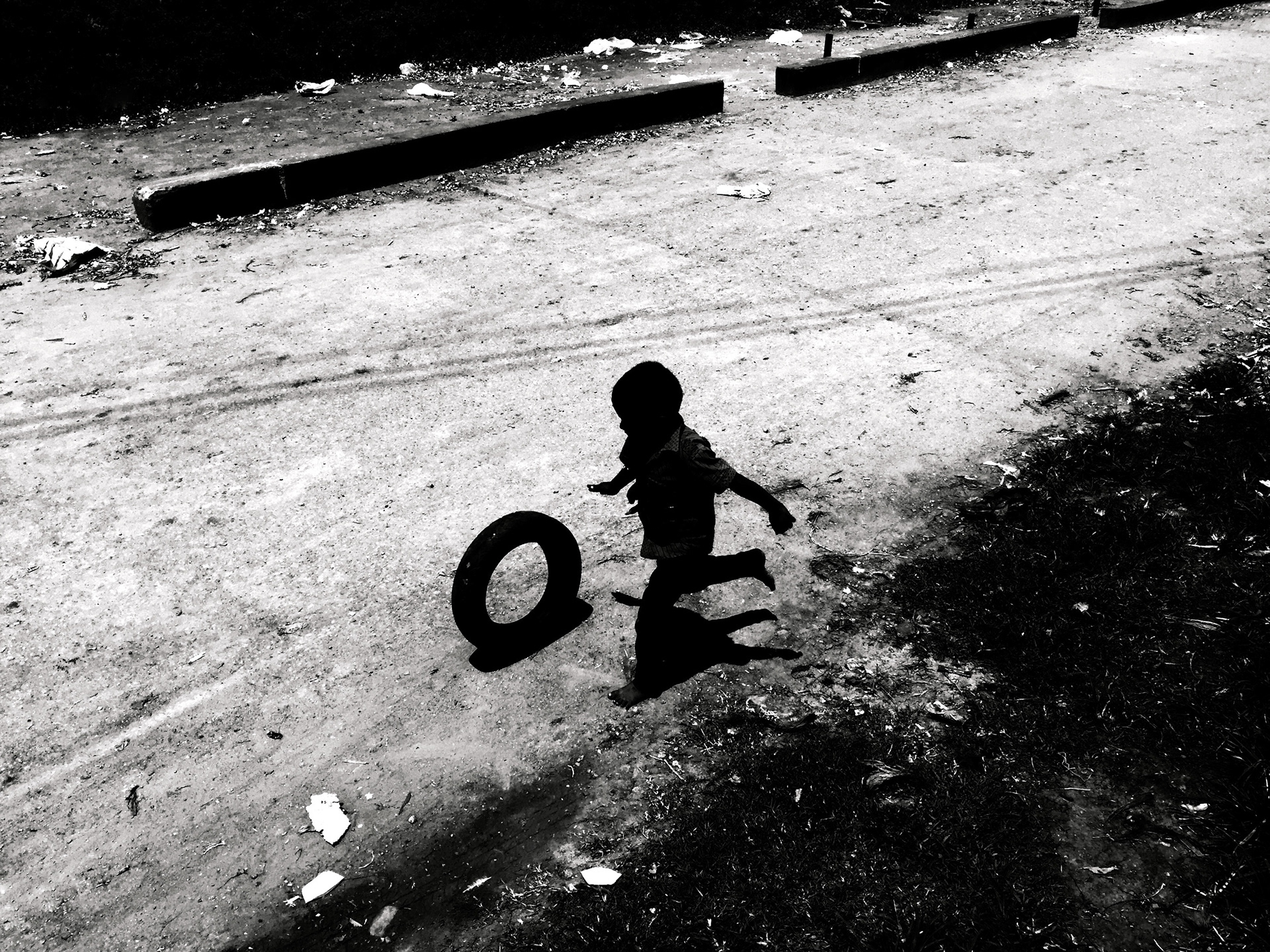 Tyre-roll. Kushalnagar, 2016