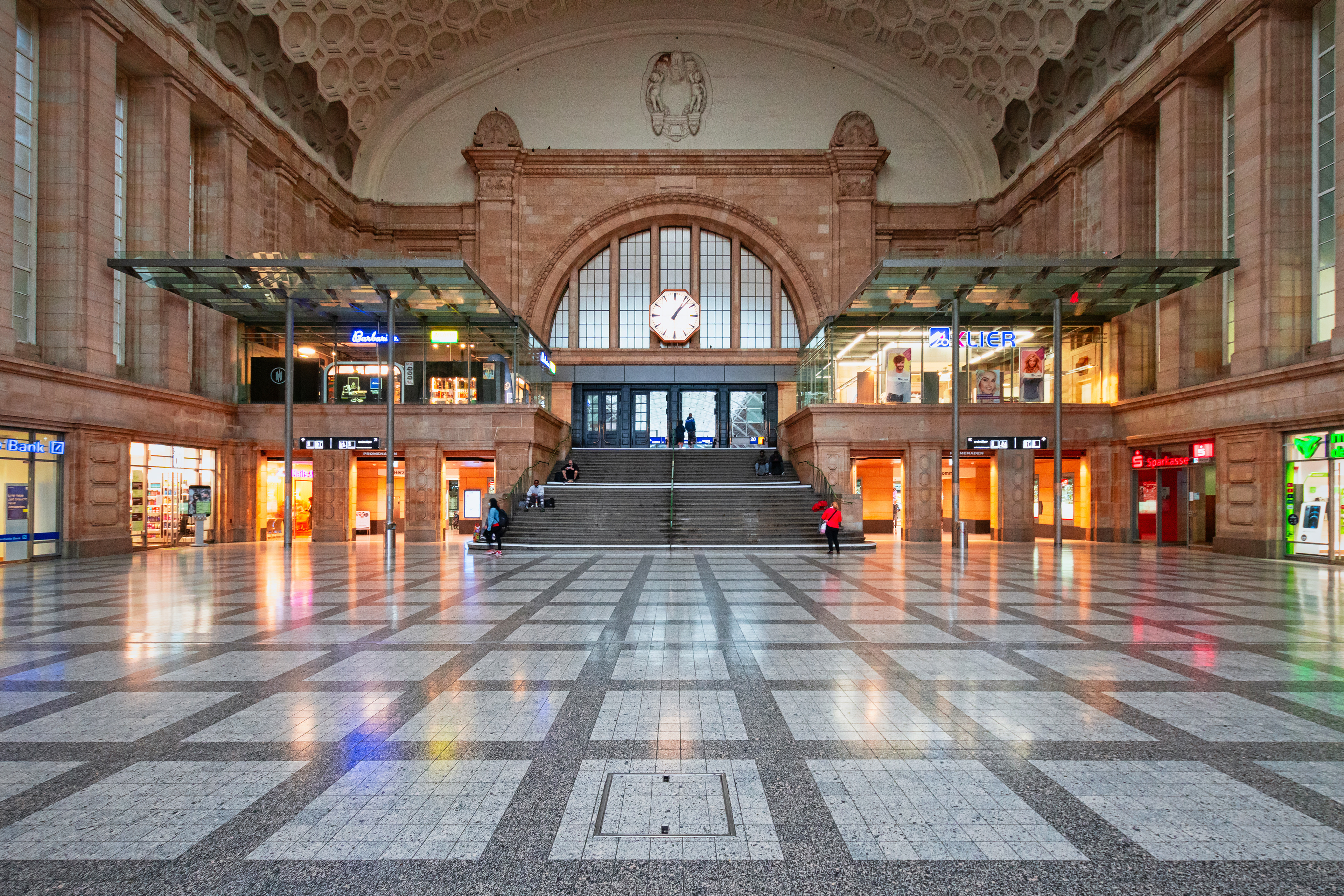 Hauptbahnhof