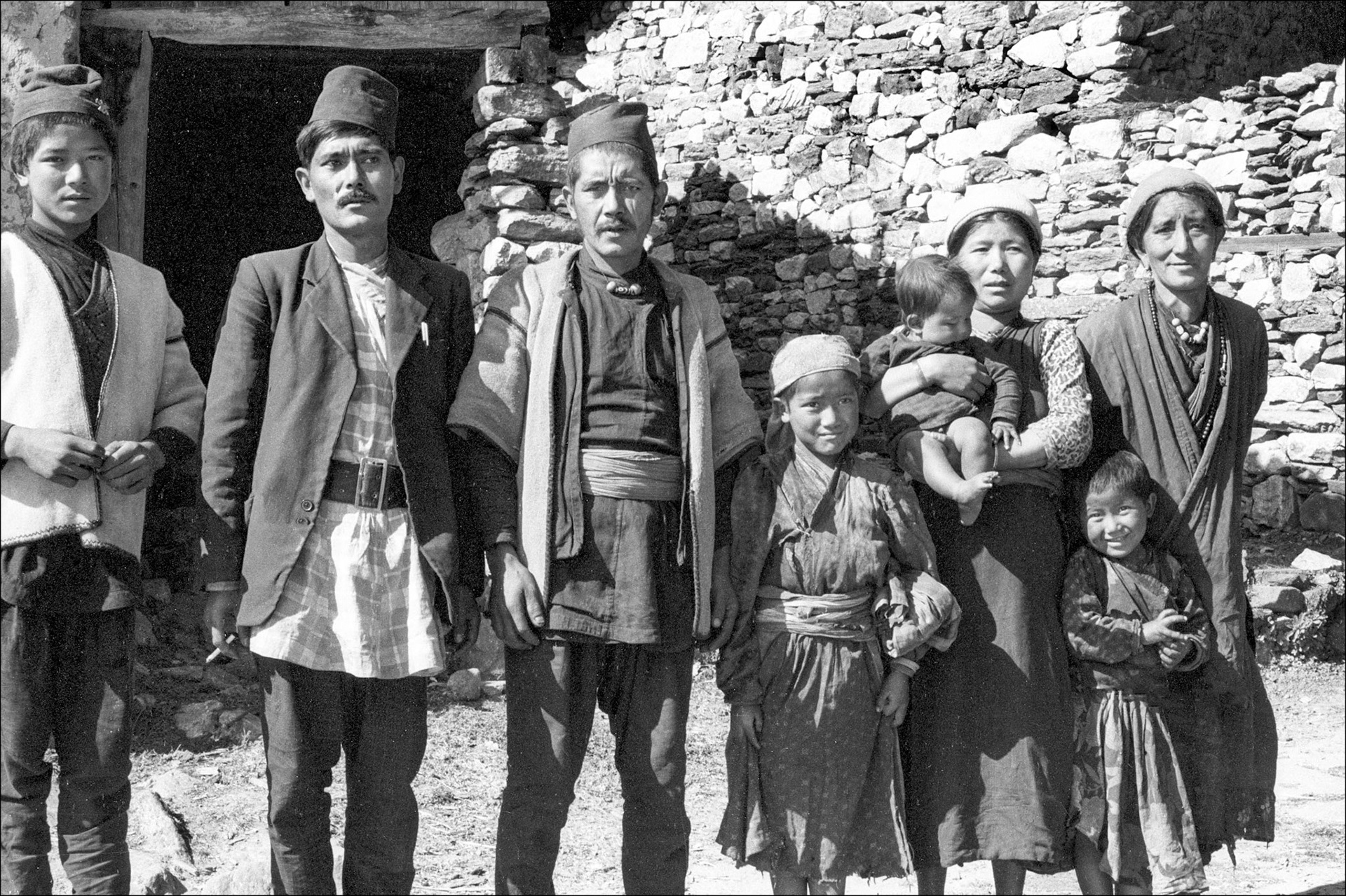 (L-R) Kami Shangba (238), Urgen Shangba (11), Kirkyap Shangba (173), Maya Shangba (281), Pasang Shangba (290), Balmu Tongso (174), Zangmu 289), Tsiring (52)