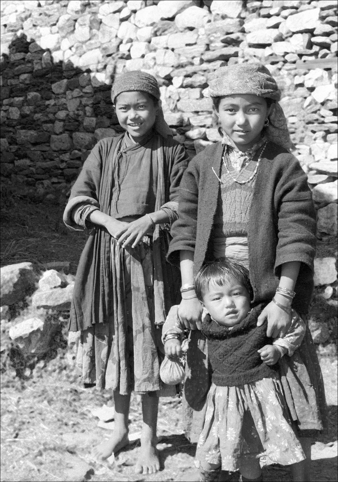 (L-R) Phu Lama Shangba (247), Pema Ghale (412), ?Dorje Doma Ghale (383)/?Tsampa Zangmu (375)