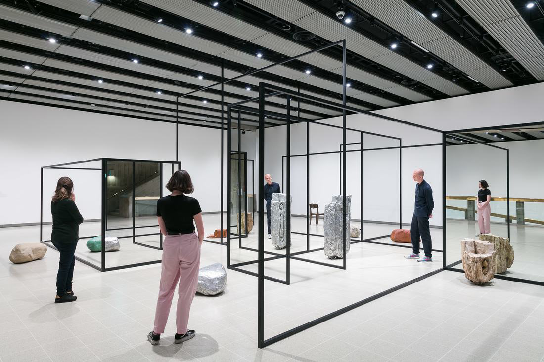 Welten Linie, Alicja Kwade. https://www.southbankcentre.co.uk/venues/hayward-gallery/past-exhibitions/space-shifters