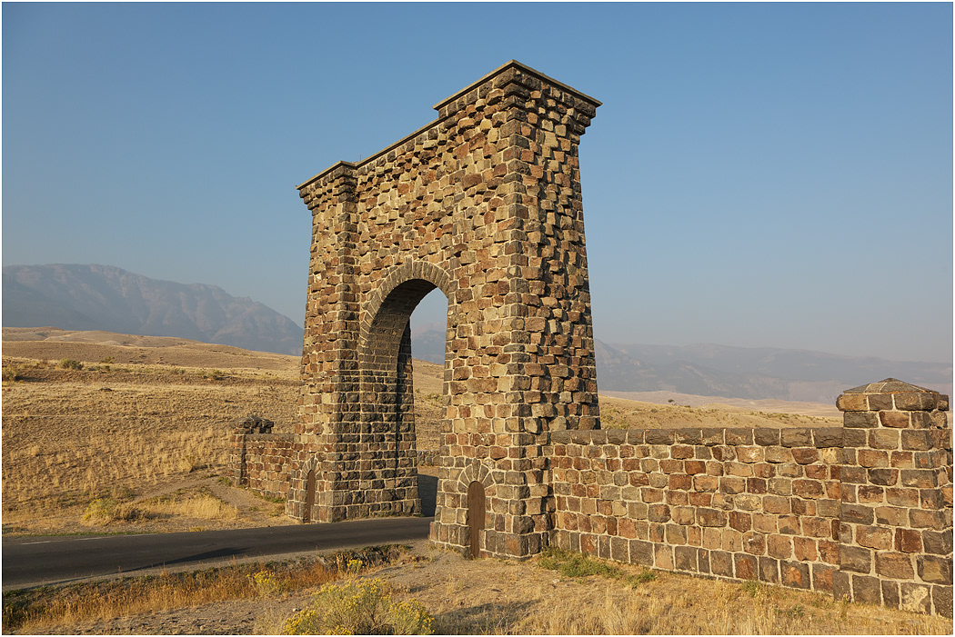 Roosevelt Gate, Yellowstone NP