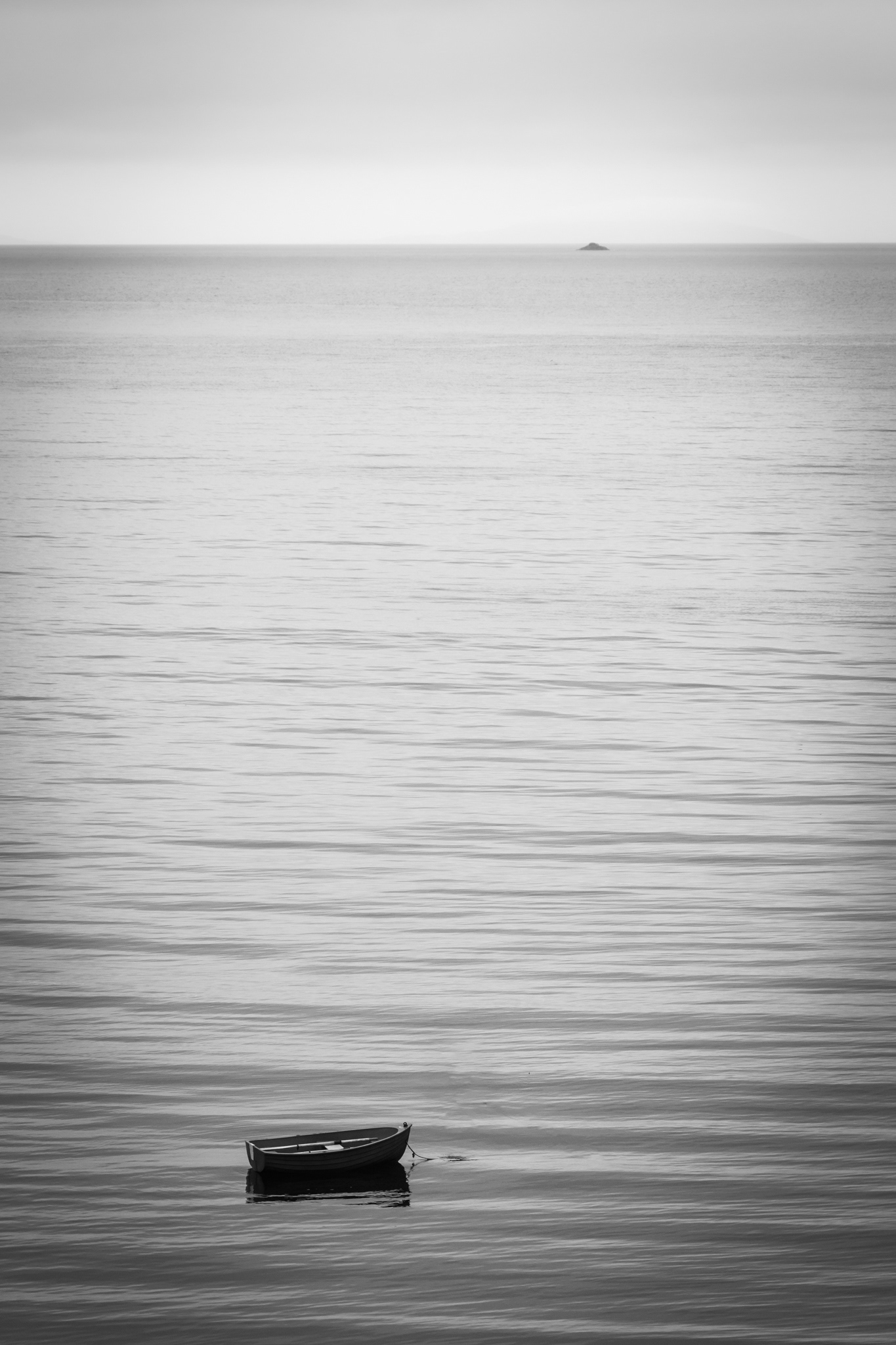 RAKIURA DINGHY BW