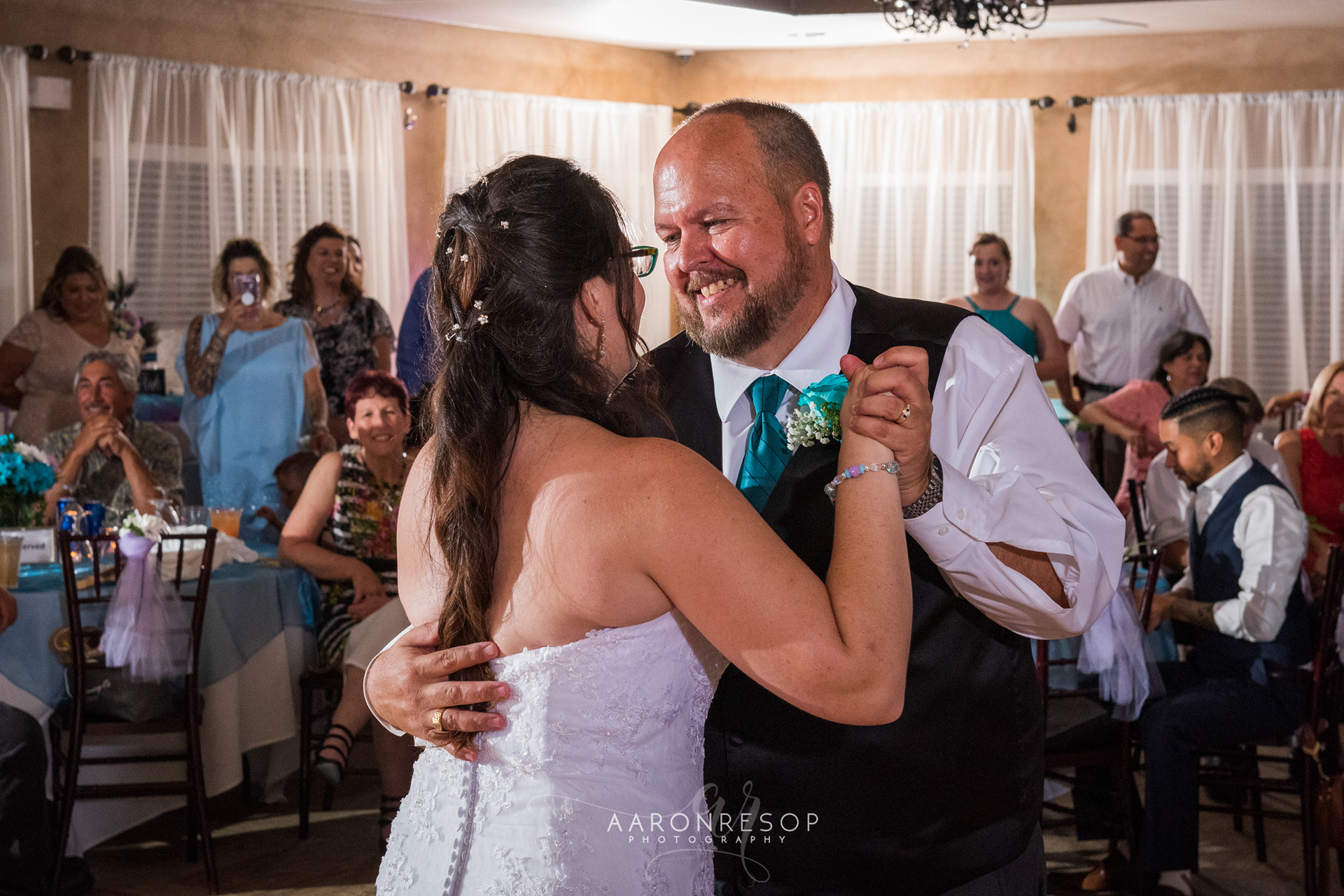 Wedding Day Photos Taken by Wedding Photographer Aaron Resop @ Olympia hills wedding venue 12900 Mt Olympus, Universal City, TX 78148