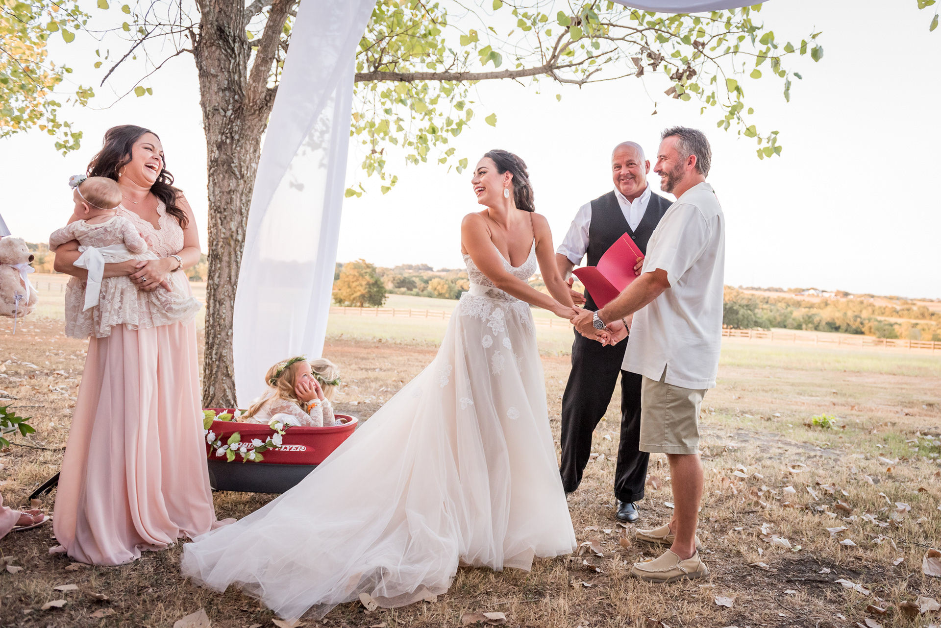 Wedding Day Photos taken in Brenham, TX by Wedding Photographer Aaron Resop @ permavista ranch & resort, Brenham, TX 77833