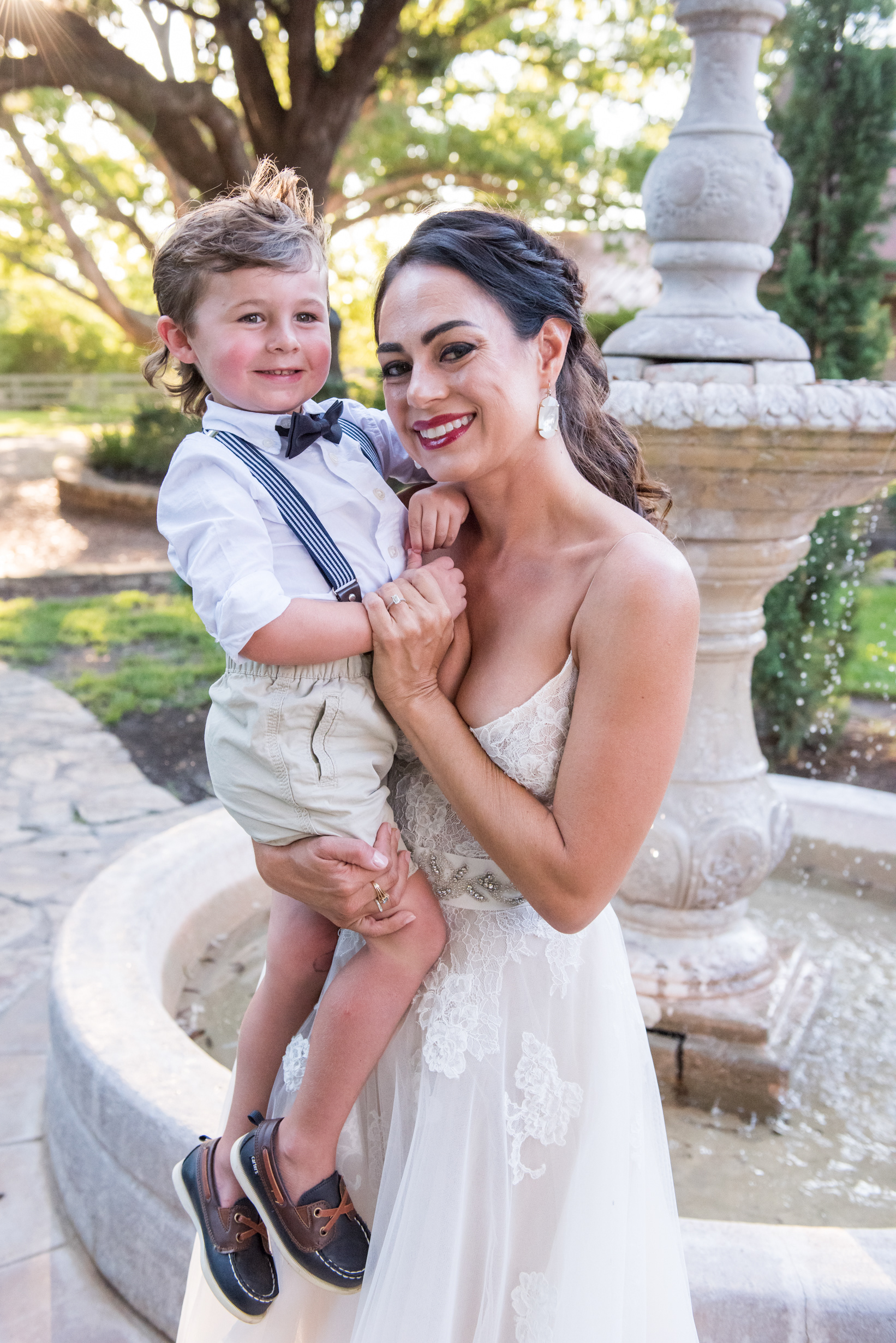 Wedding Day Photos taken in Brenham, TX by Wedding Photographer Aaron Resop @ permavista ranch & resort, Brenham, TX 77833