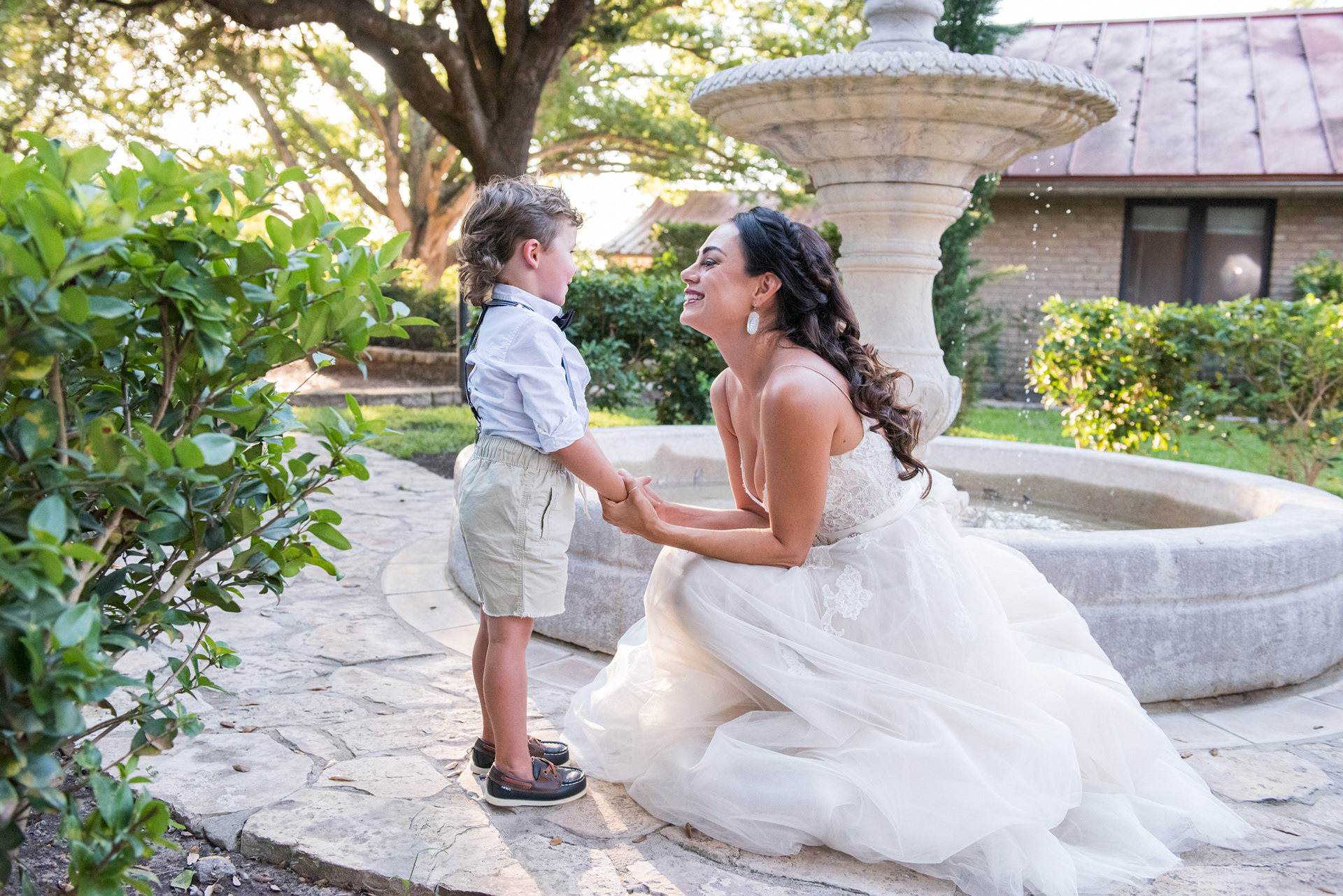 Wedding Day Photos taken in Brenham, TX by Wedding Photographer Aaron Resop @ permavista ranch & resort, Brenham, TX 77833
