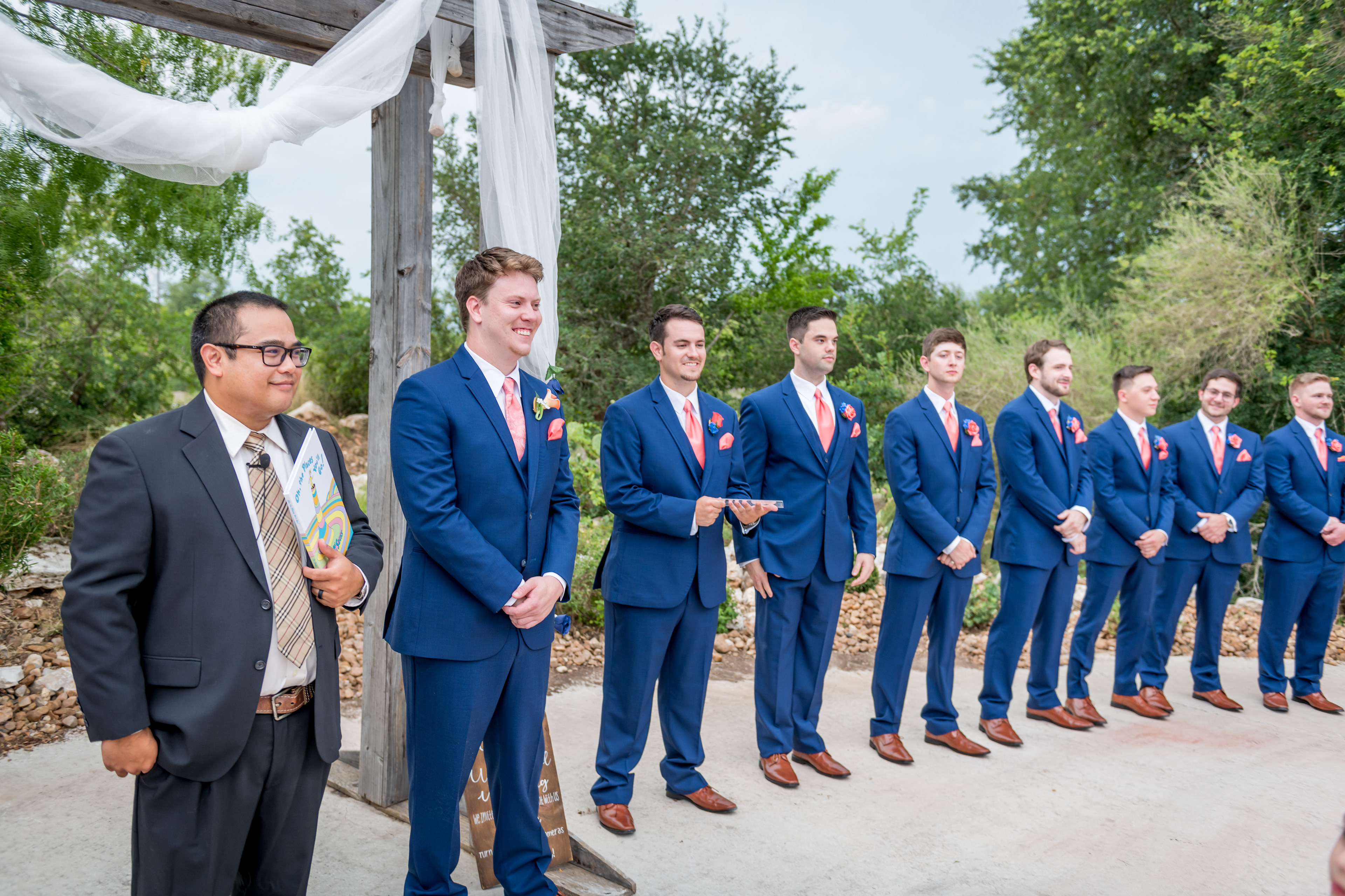 Wedding Day Photos taken in Seguin, TX by Wedding Photographer Aaron Resop @ Geronimo Oaks - Weddings and Events, 1377 Dietert Rd, Seguin, TX 78155