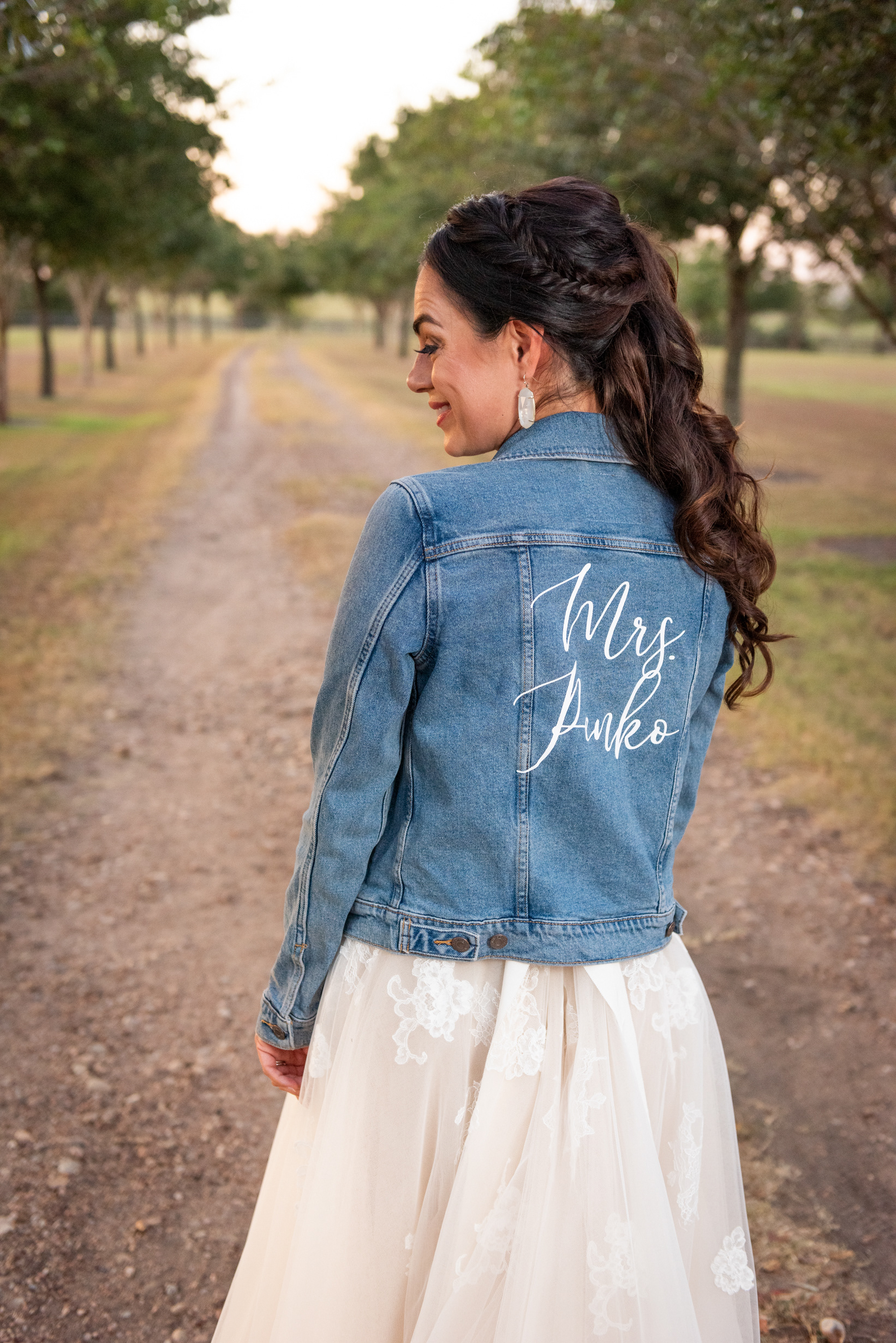 Wedding Day Photos taken in Brenham, TX by Wedding Photographer Aaron Resop @ permavista ranch & resort, Brenham, TX 77833