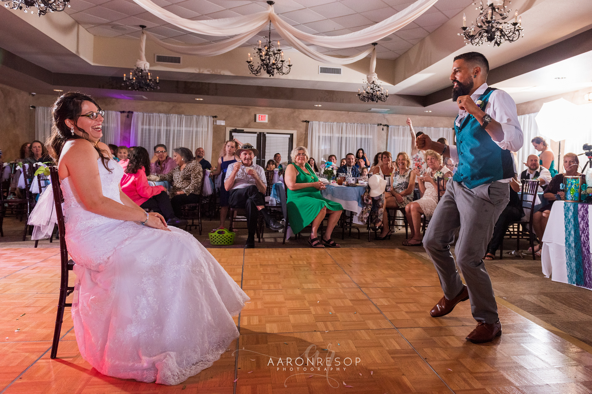 Wedding Day Photos Taken by Wedding Photographer Aaron Resop @ Olympia hills wedding venue 12900 Mt Olympus, Universal City, TX 78148