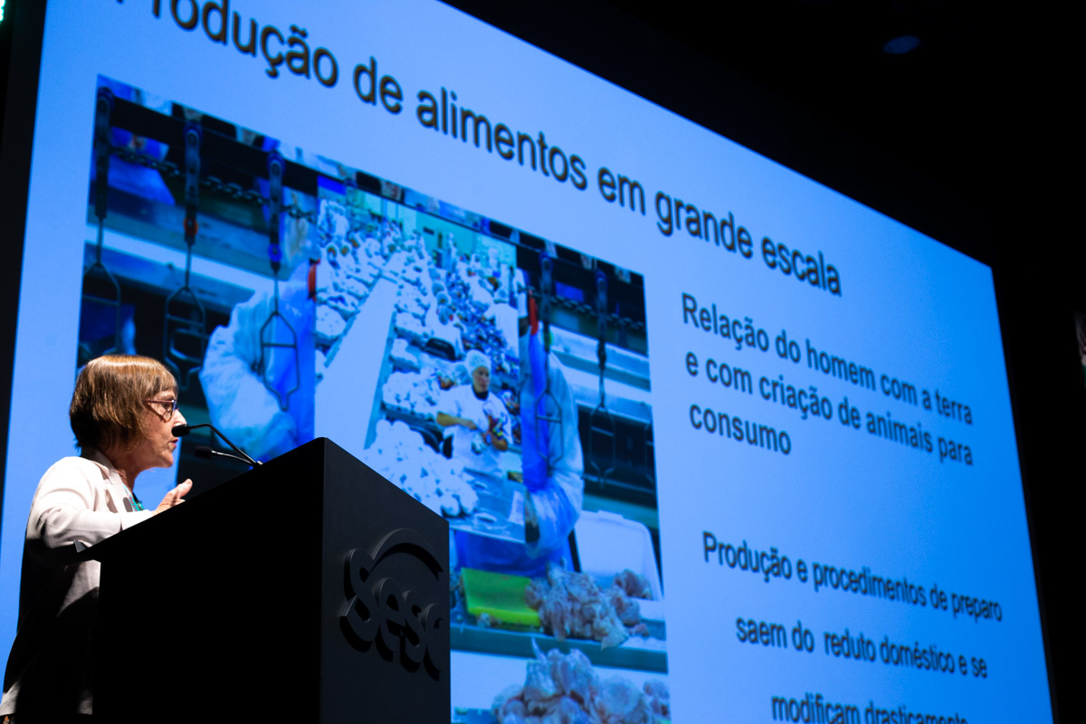 Seminário Internacional Conexão Comida: Saberes e práticas na alimentação. Sesc 24 de Maio, 2018.