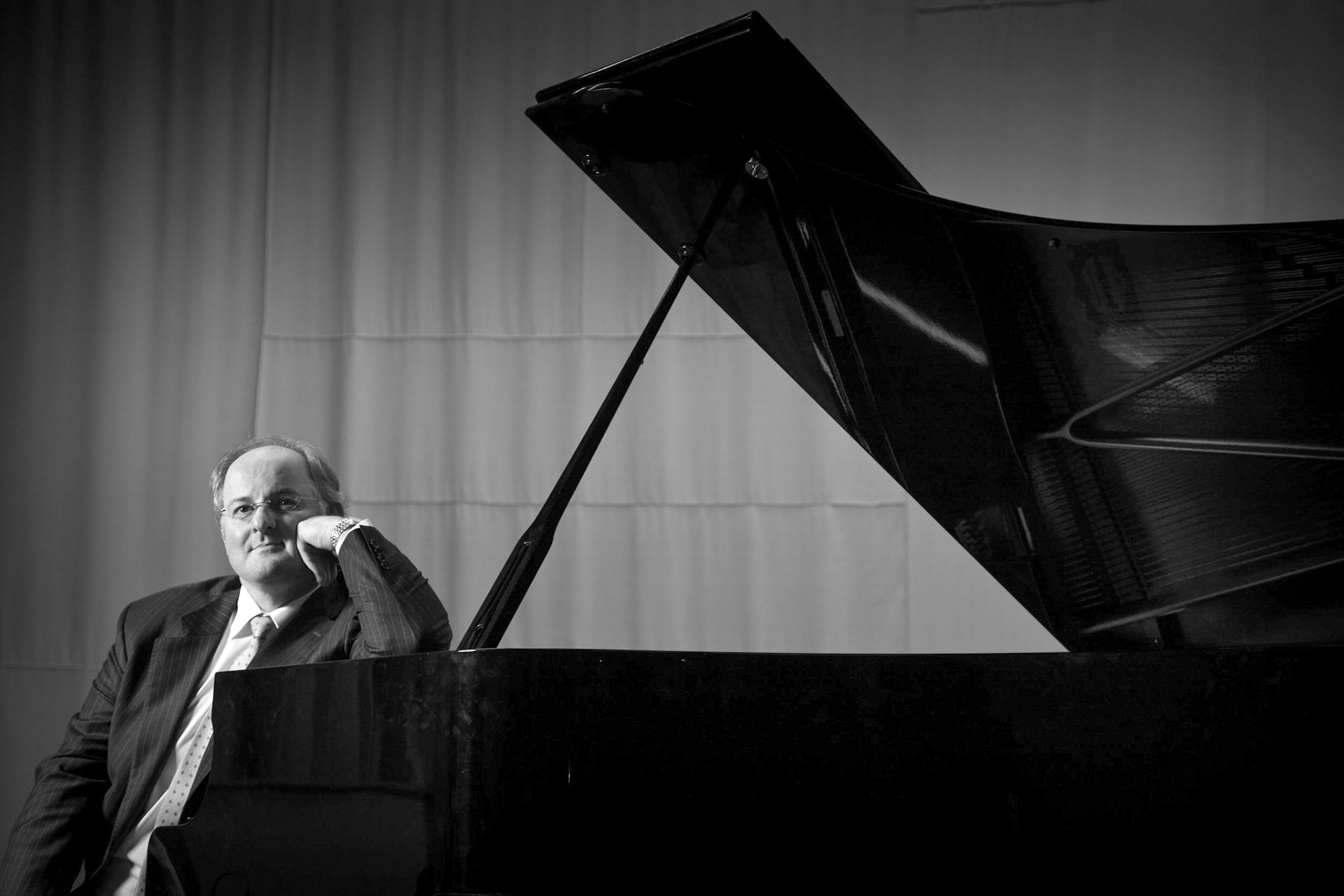 Professor Kevin Purcell,  head of the Conservatorium of Music at the University of Tasmania. 2009