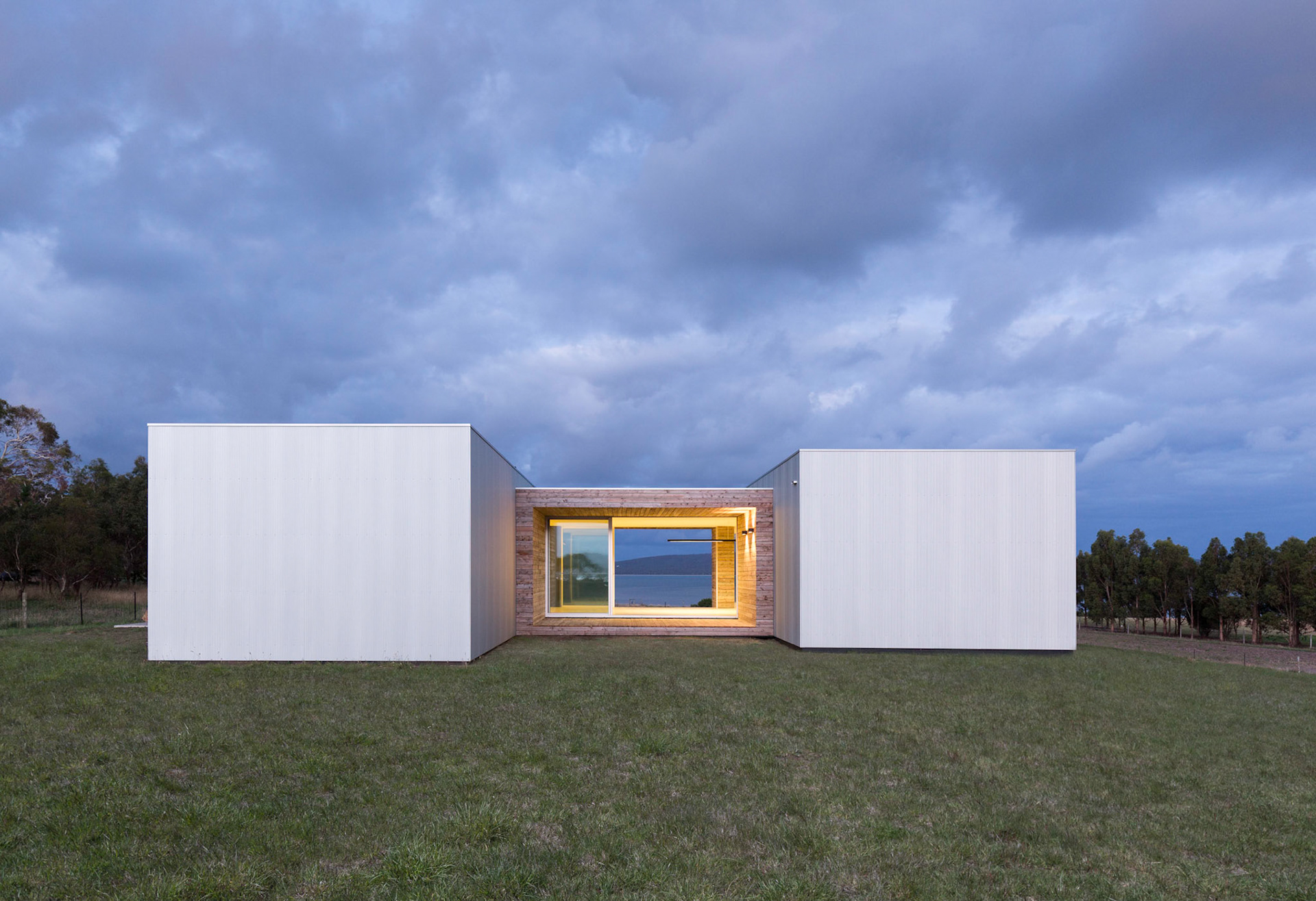 MGA Maria Gigney Architects - South Arm house