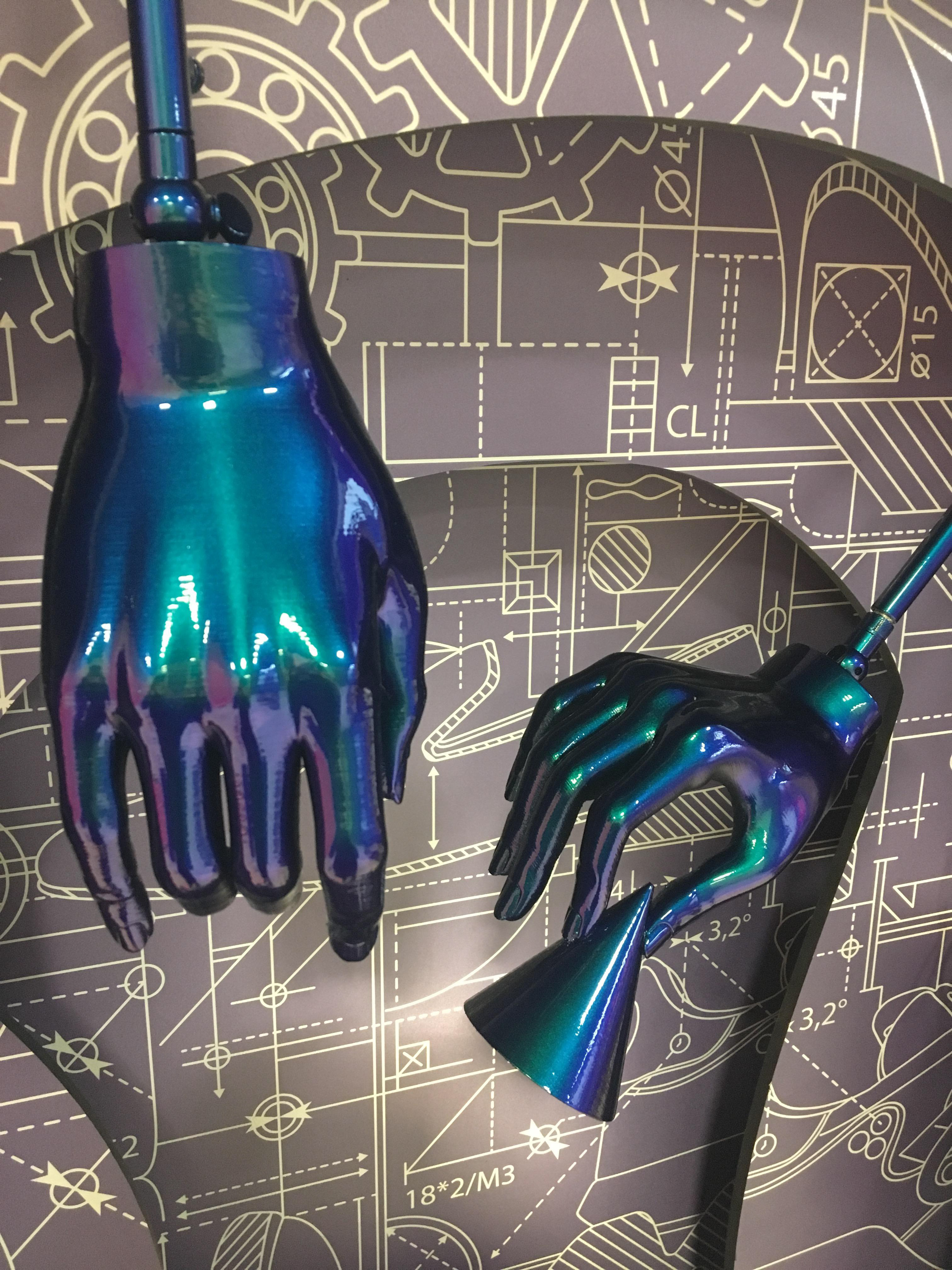 Shop Window display – Andy Knight Ltd – Iridescent spray paint finish for a luxury shoe brand.