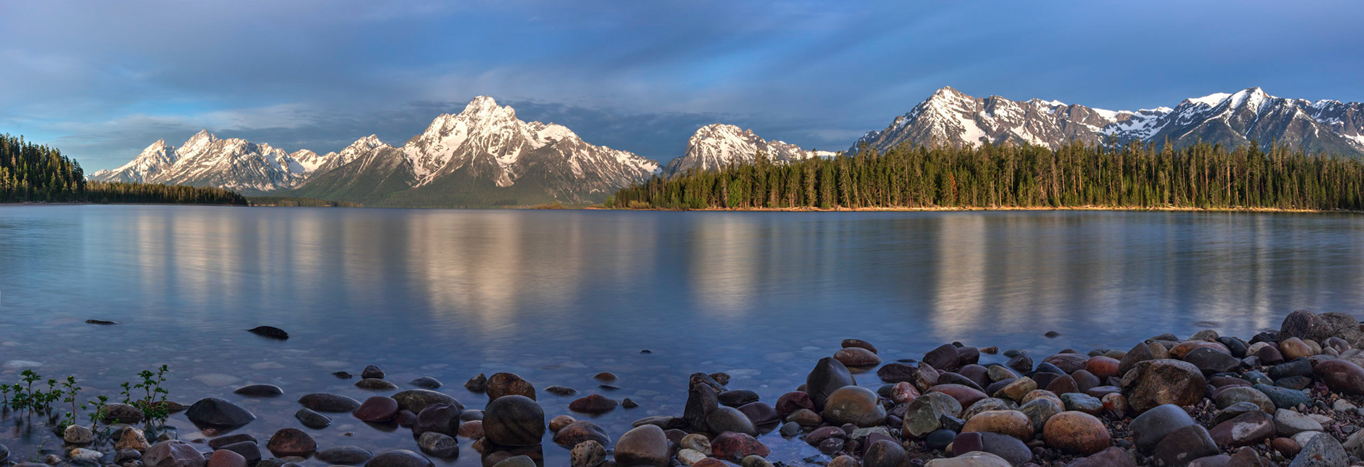 Early morning at Colter Bay, Jackson Lake.  Grand Teton National Park20 June 2014PENTAX K-3, Sigma 18-250mm f/3.5-6.3 DC OS HSMISO 100 32 mm  1.6 sec at ƒ / 14Prints of my work are available from my website at http://www.fingolfinphoto.comFollow me on Facebook at http://www.facebook.com/fingolfinphoto or http://www.facebook.com/pesterleAlso, http://500px.com/pesterle   http://www.flickr.com/photos/fingolfinphoto