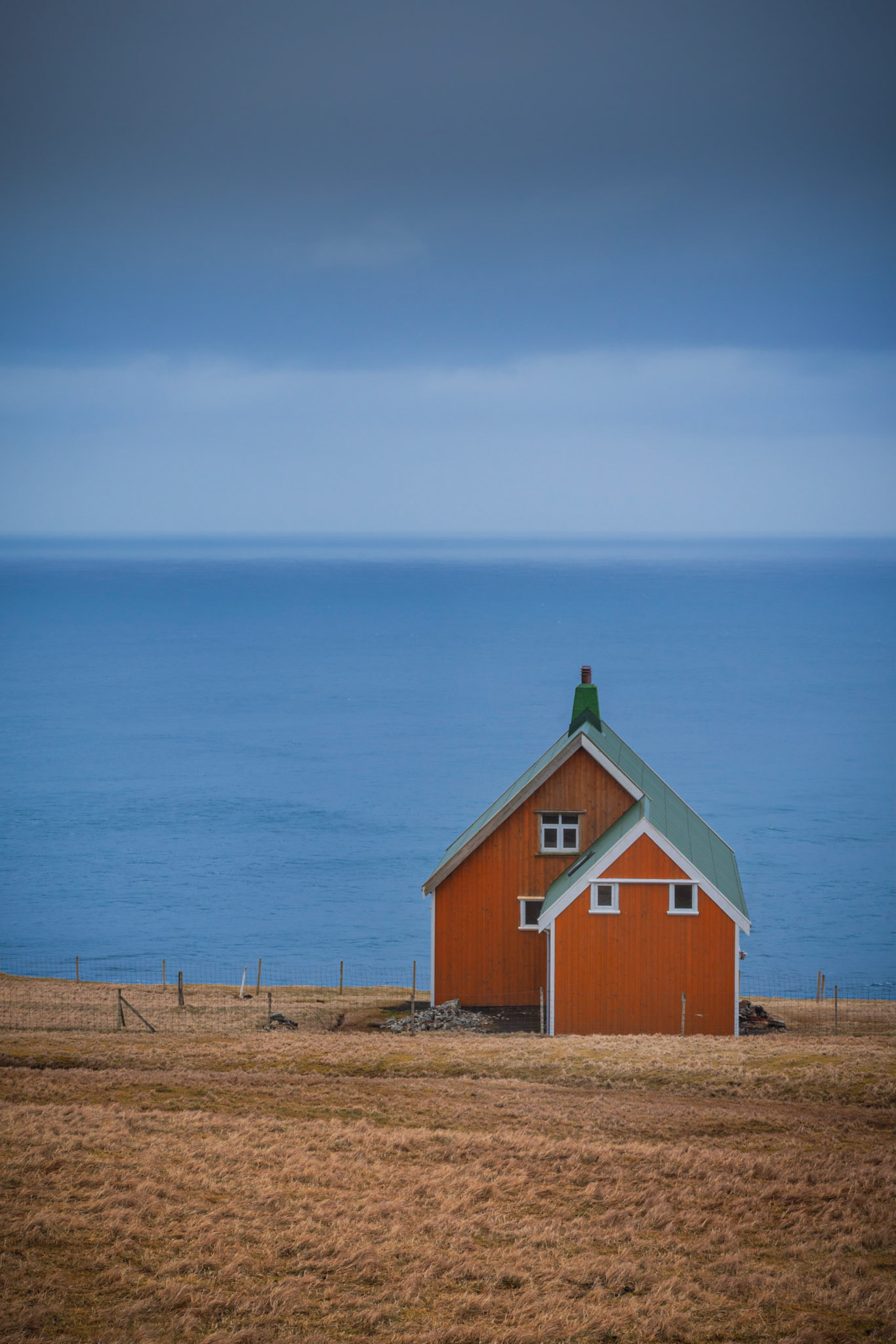 a k r a b u r g  15350Akraberg, Suðuroy, Faroe IslandsMarch 25, 2019Pentax K-1, HD PENTAX-D FA 24-70mm F2.8ED SDM WRISO 100 48 mm  ¹⁄₂₅ sec at ƒ / 18