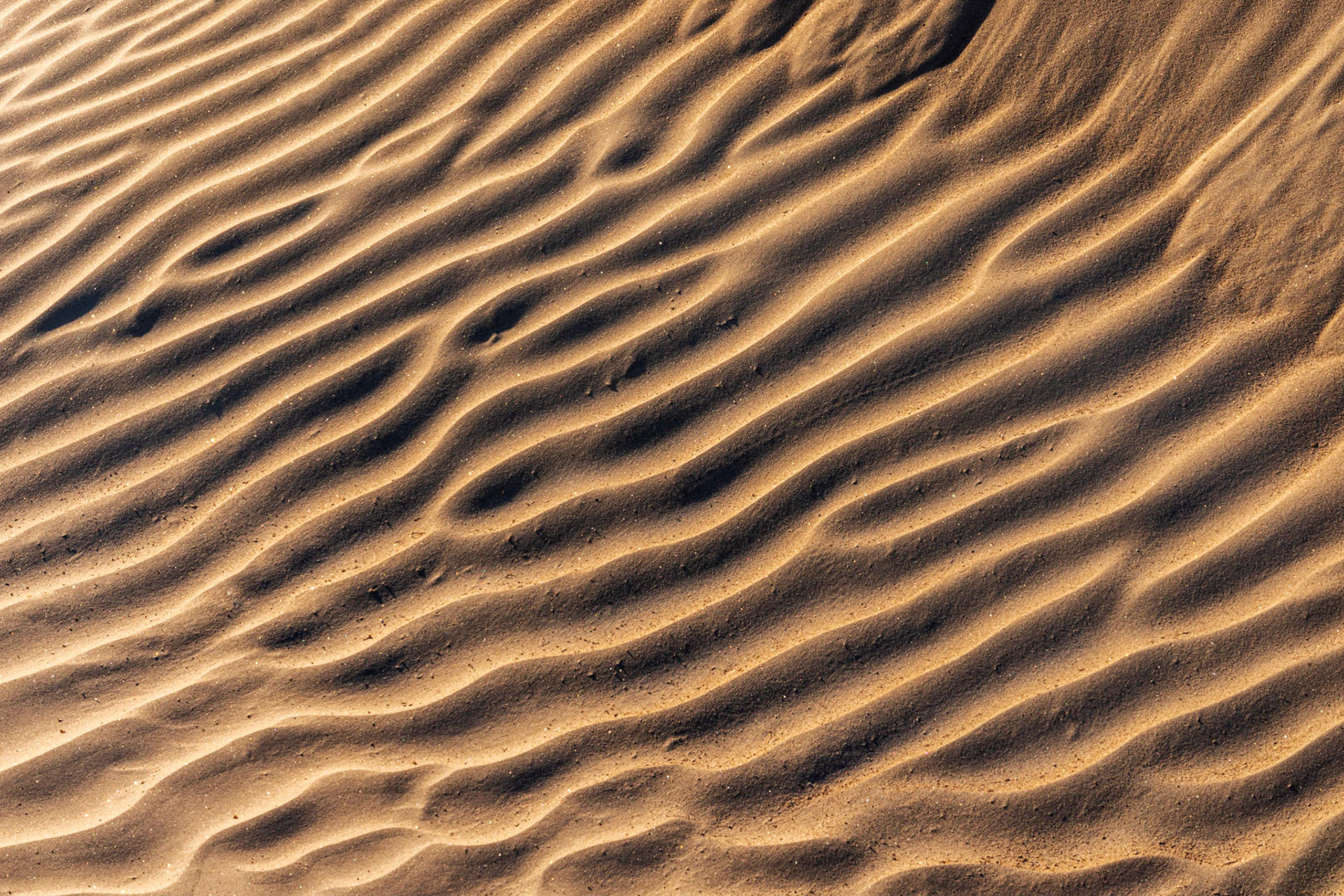 Mesquite Flats, late afternoon.Death Valley National ParkCaliforniaFebruary 20, 2020Pentax K-1, TAMRON 28-300mm F3.5-6.3 Ultra zoom XRISO 100 100 mm  ¹⁄₈₀ sec at ƒ / 22