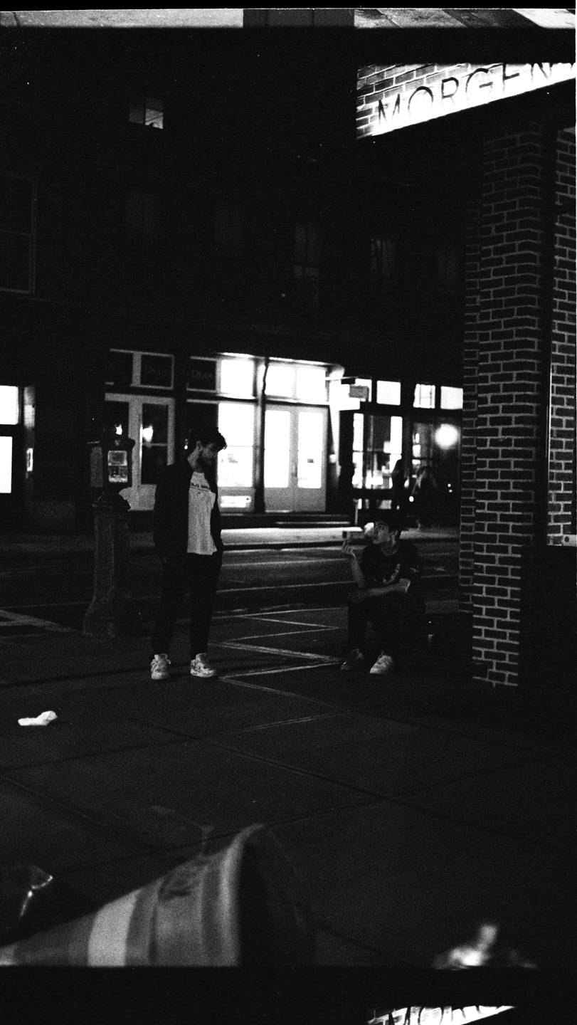 4 am j