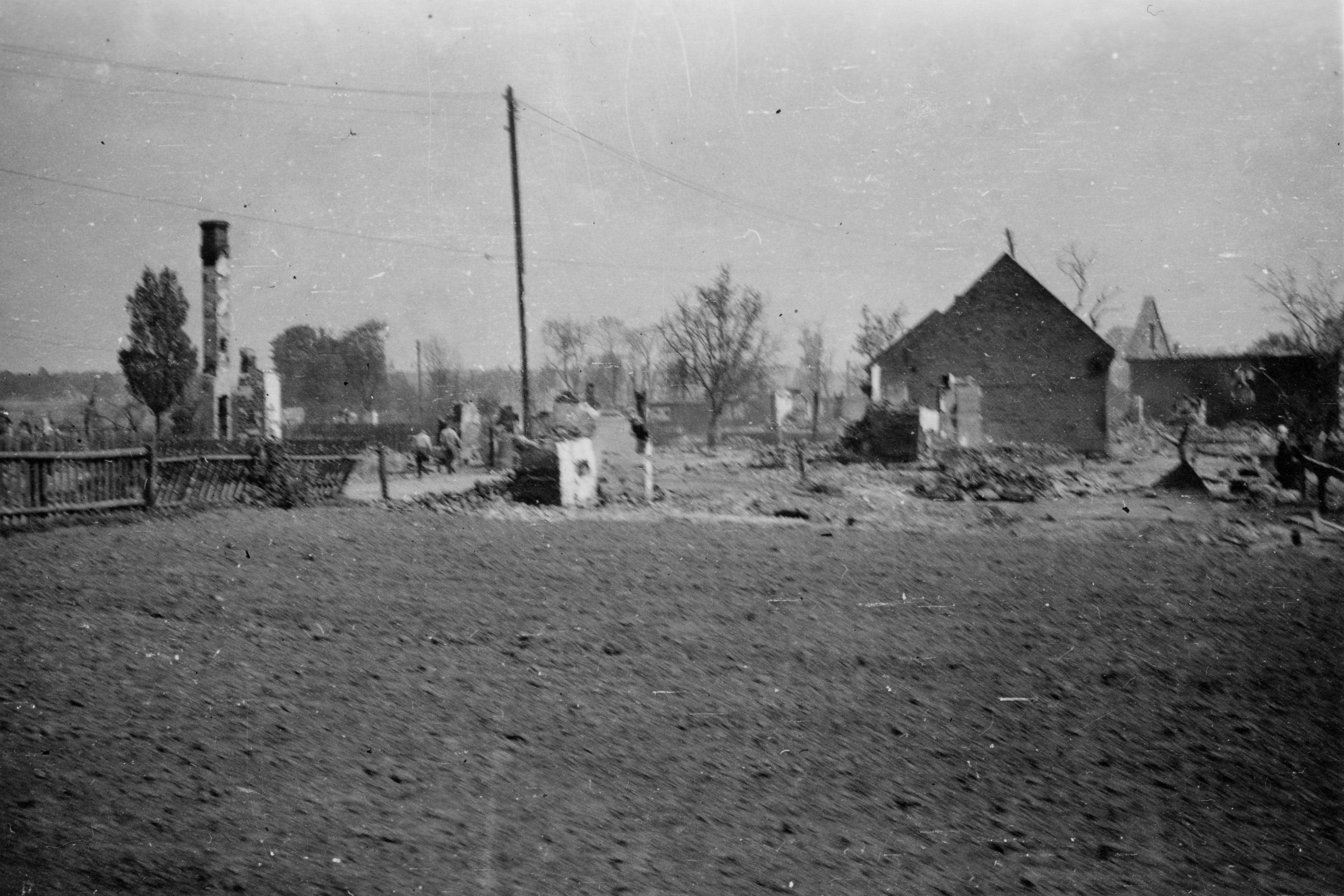 1941 - 1943 | Jedna z zabłudowskich ulic | z arch. MOAK